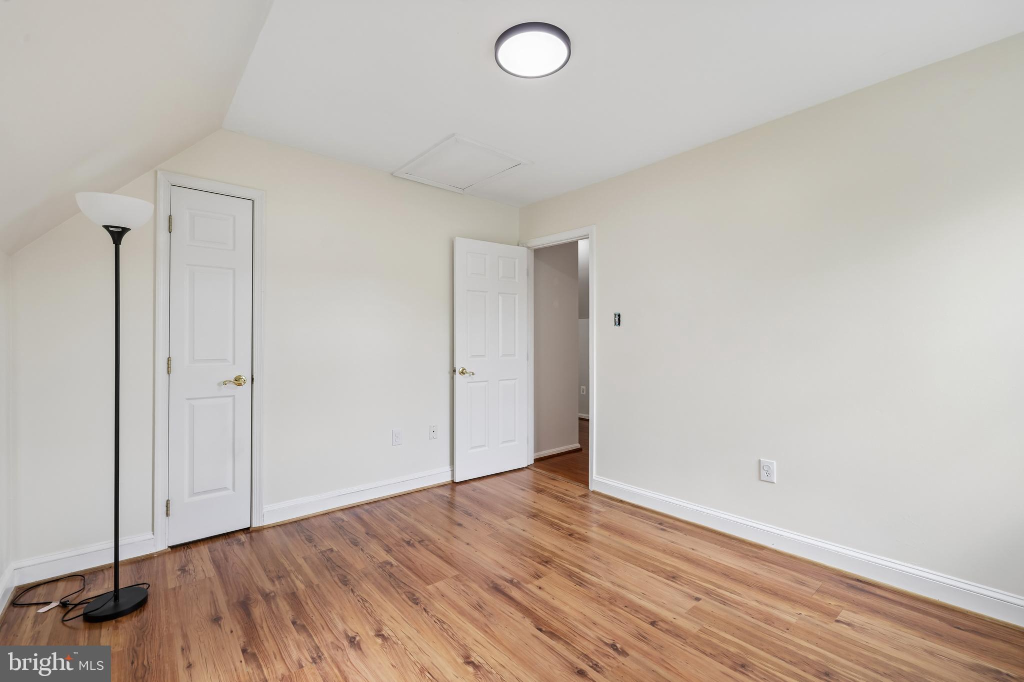 LAKE LINGANORE - Residential