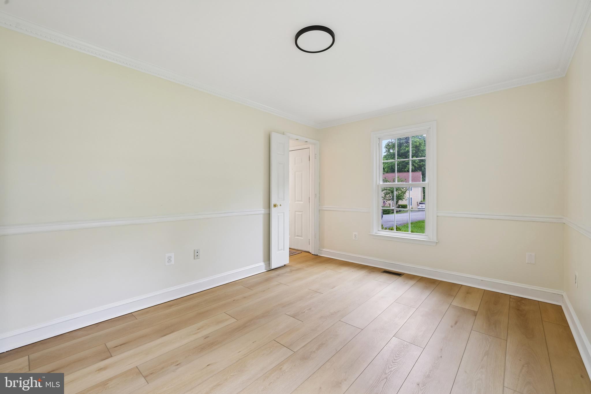 LAKE LINGANORE - Residential