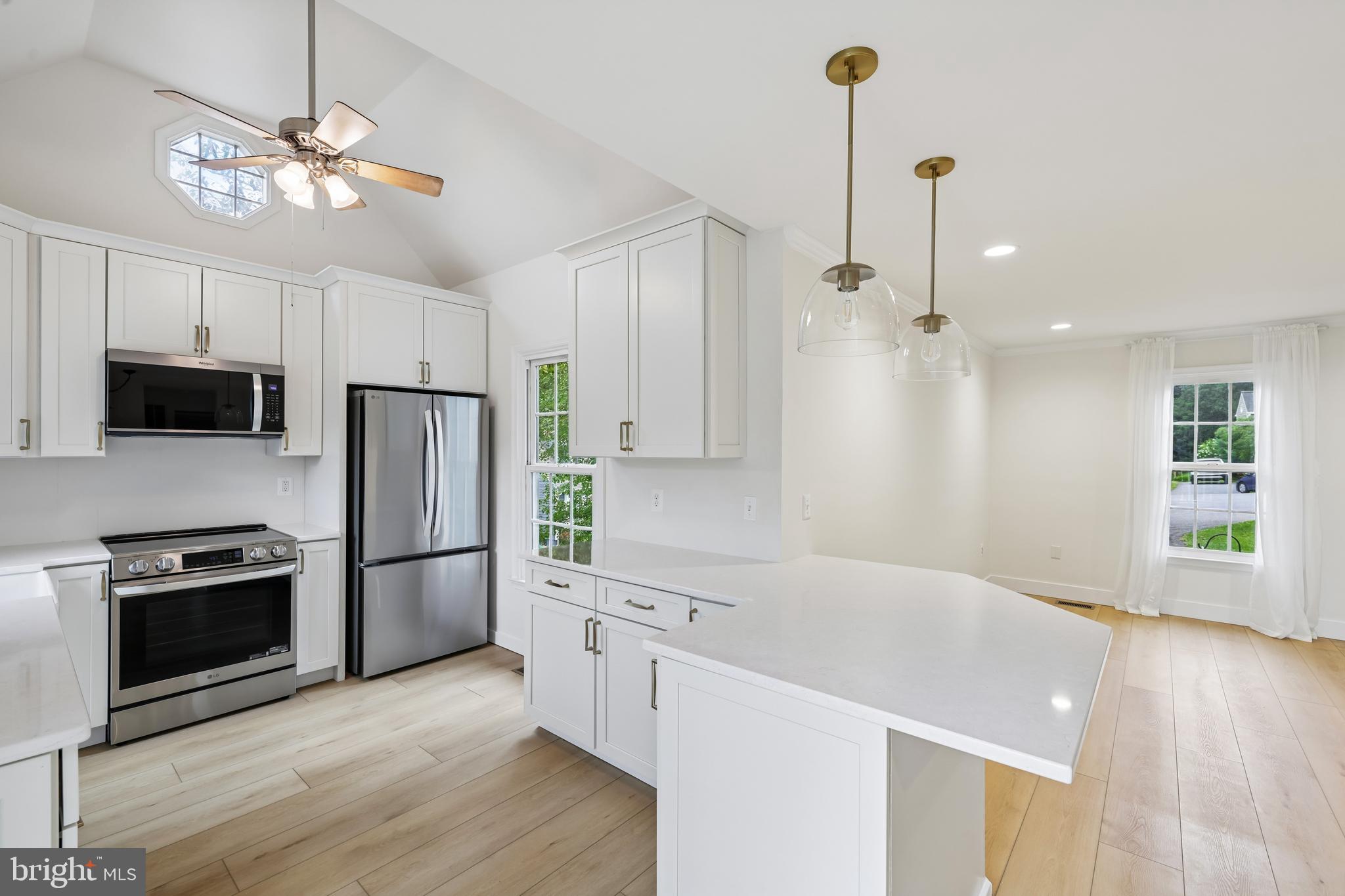 LAKE LINGANORE - Residential