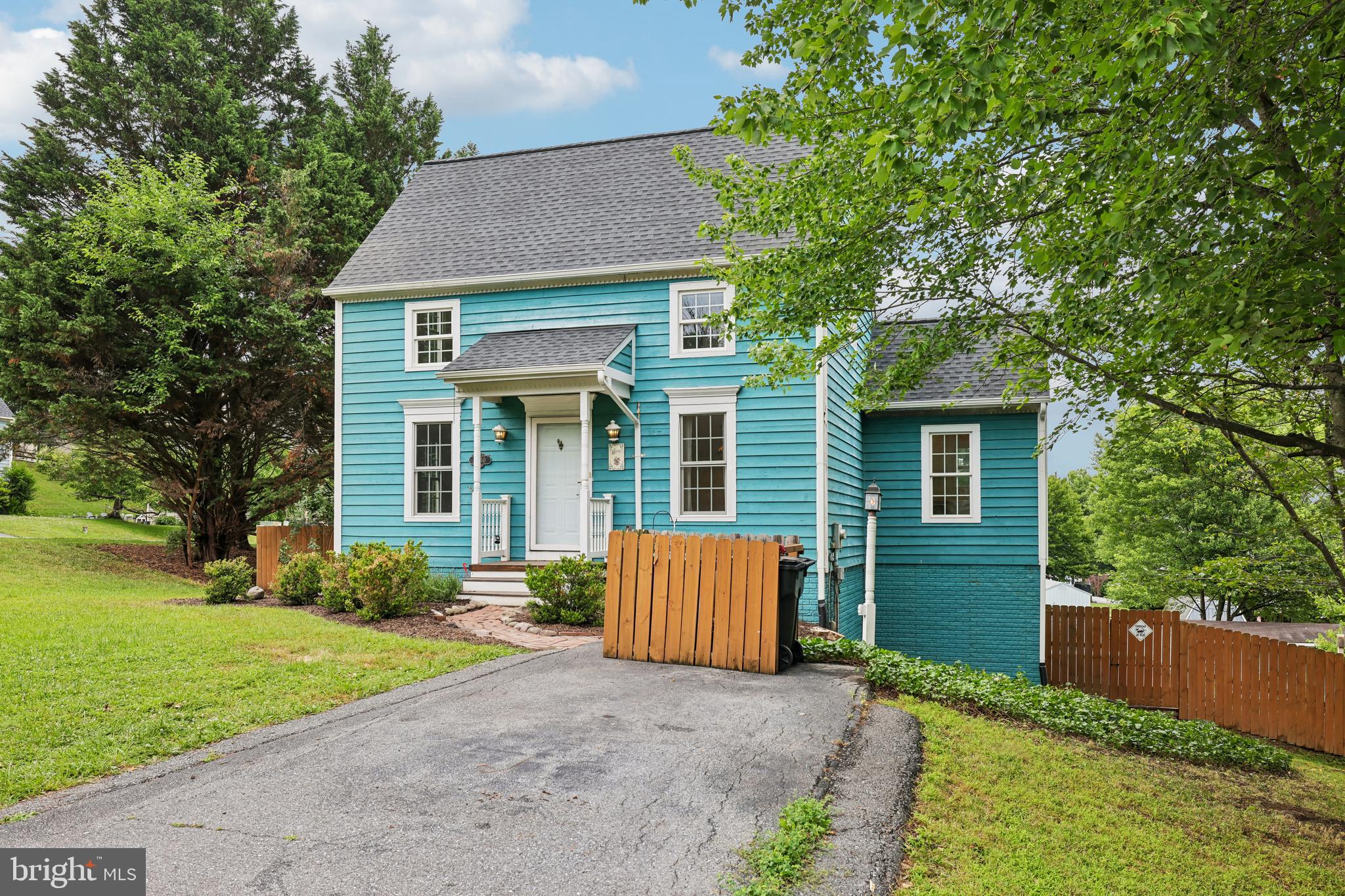 LAKE LINGANORE - Residential