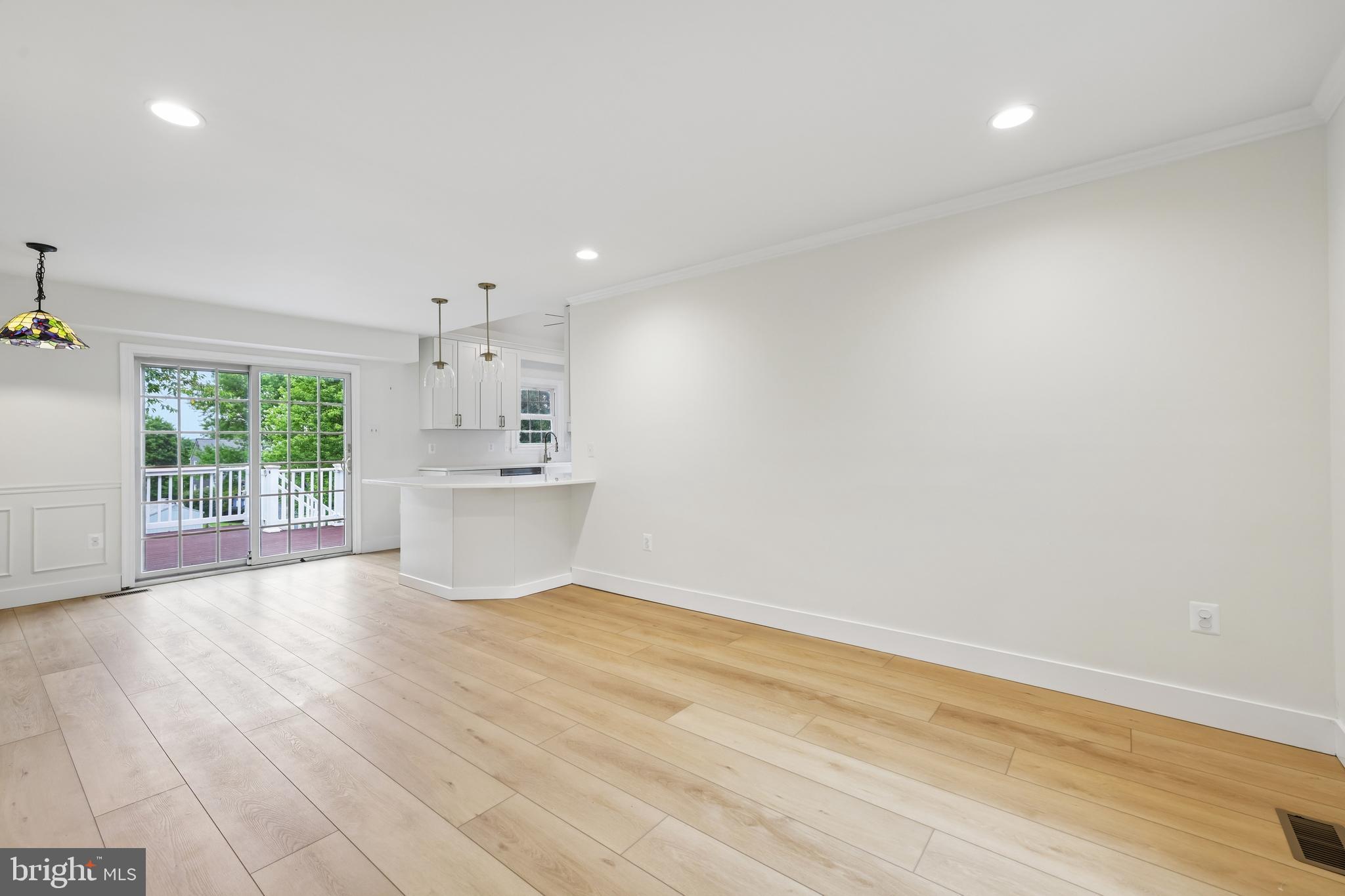 LAKE LINGANORE - Residential