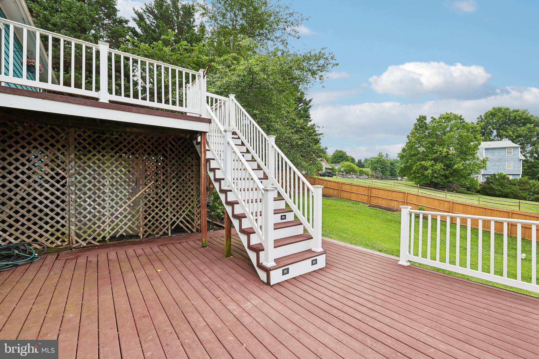 LAKE LINGANORE - Residential