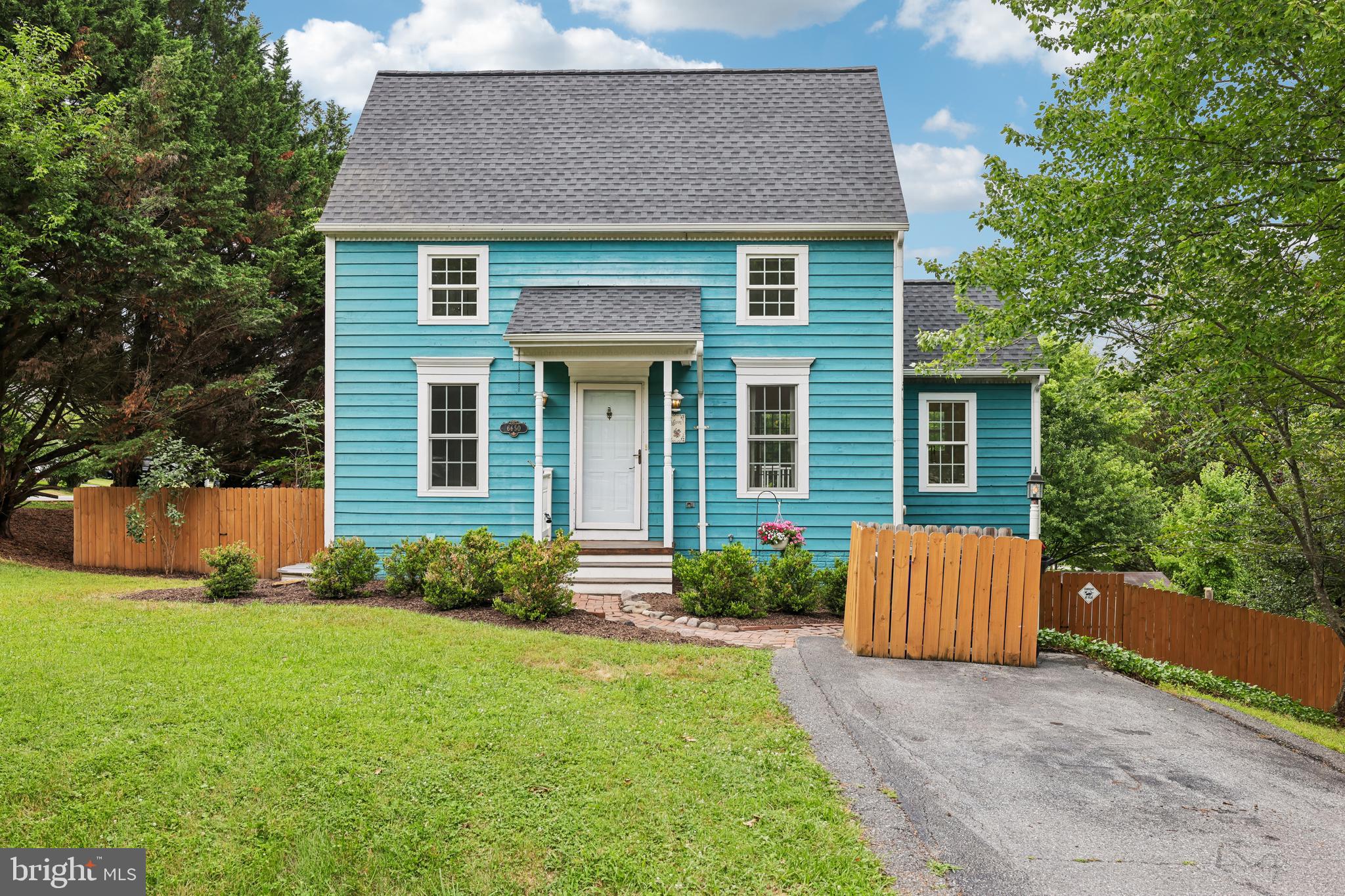 LAKE LINGANORE - Residential