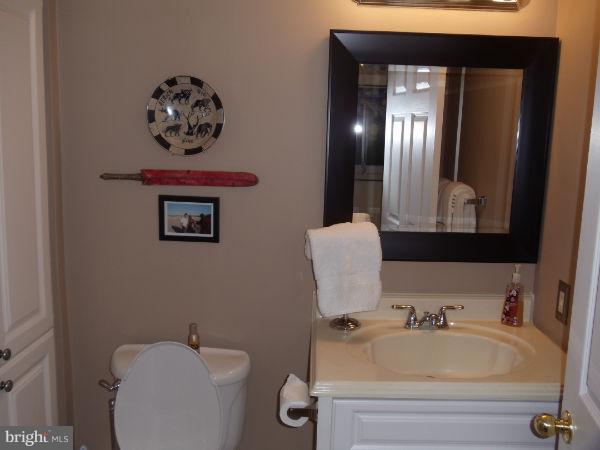LAYHILL VIEW - Residential Lease