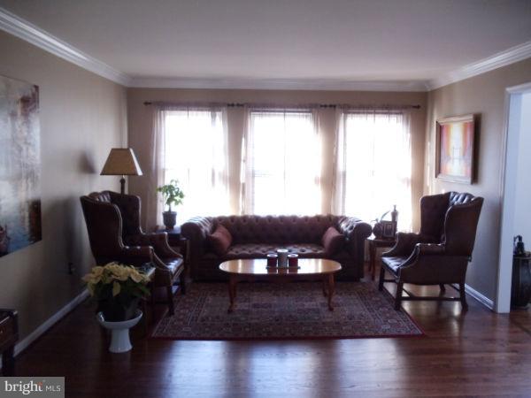 LAYHILL VIEW - Residential Lease