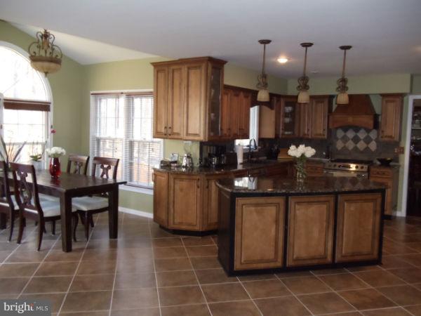 LAYHILL VIEW - Residential Lease