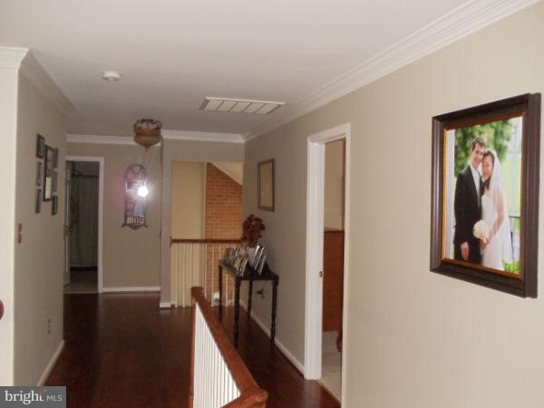 LAYHILL VIEW - Residential Lease