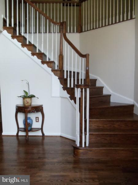 LAYHILL VIEW - Residential Lease