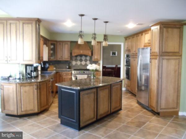 LAYHILL VIEW - Residential Lease