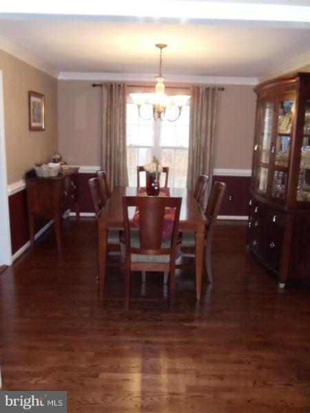 LAYHILL VIEW - Residential Lease