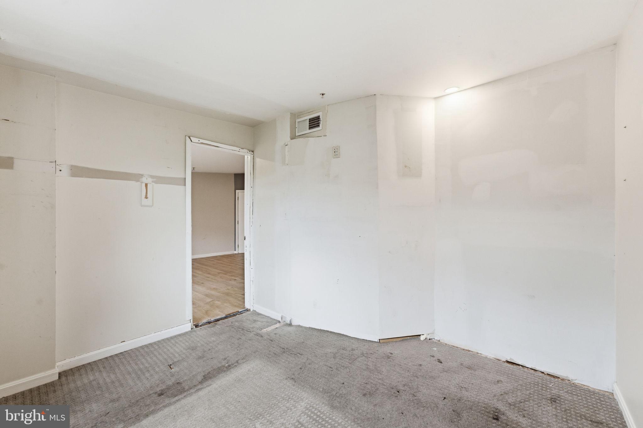RIGGS HILL - Residential