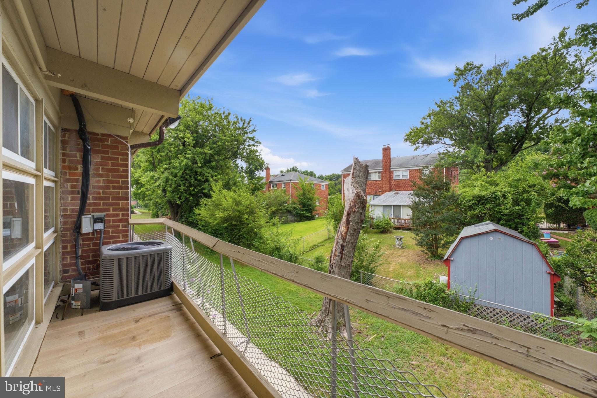 RIGGS HILL - Residential