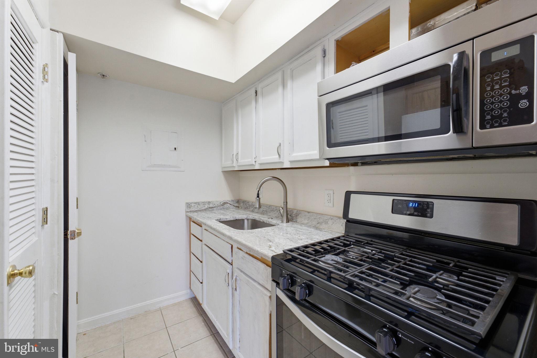 RIGGS HILL - Residential