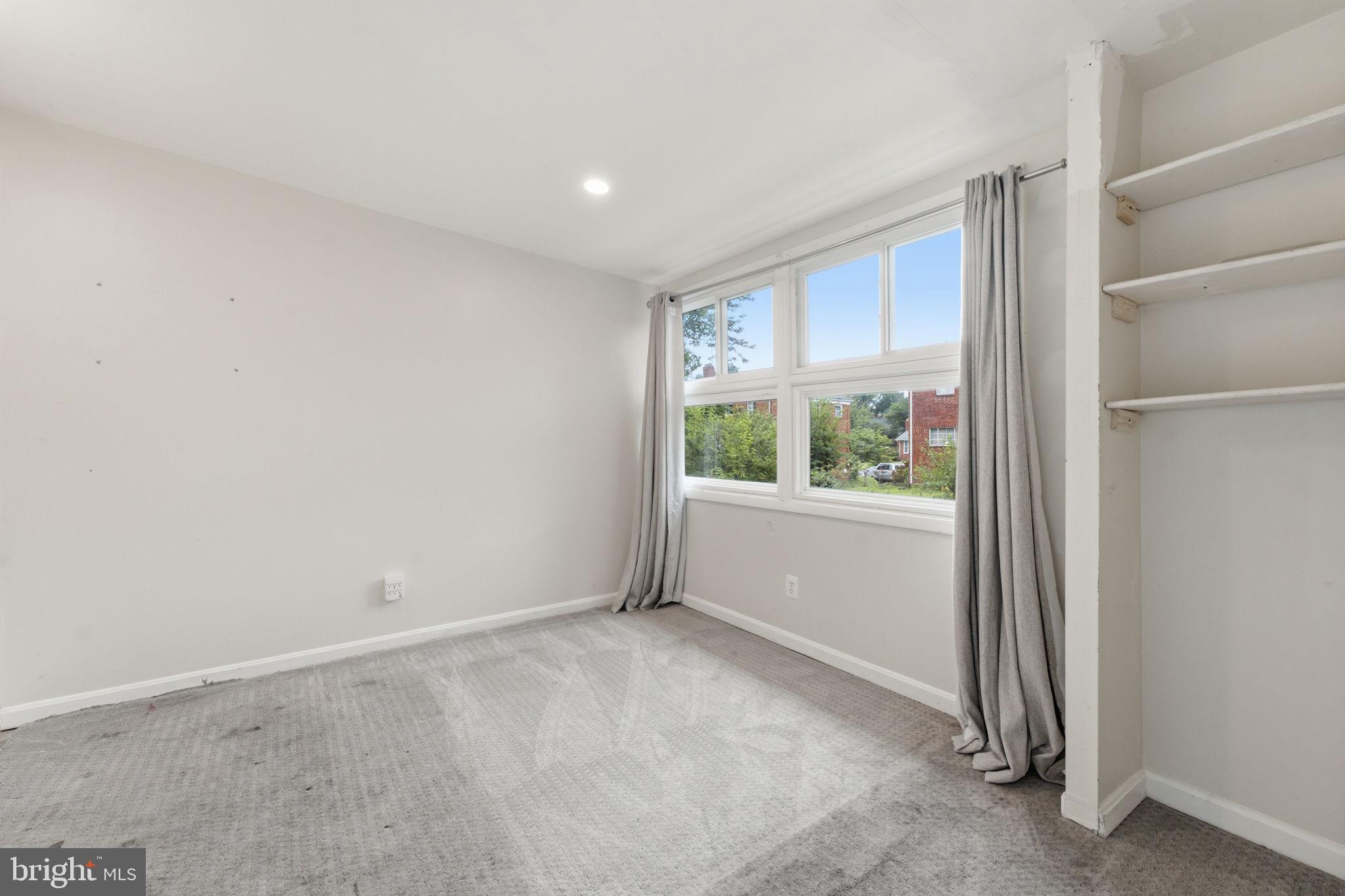 RIGGS HILL - Residential