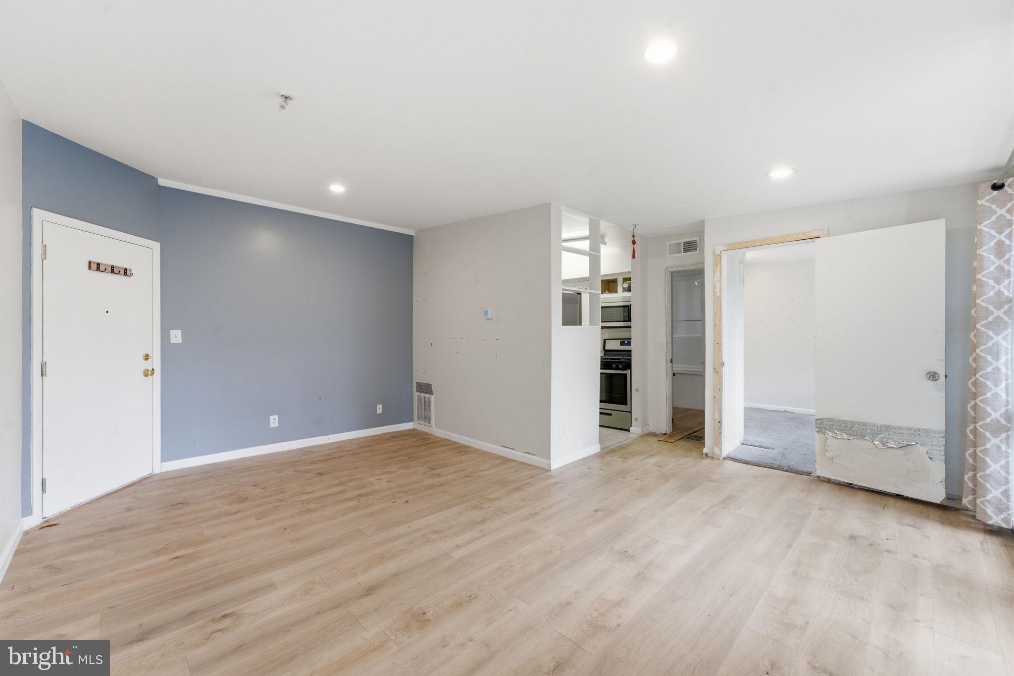 RIGGS HILL - Residential