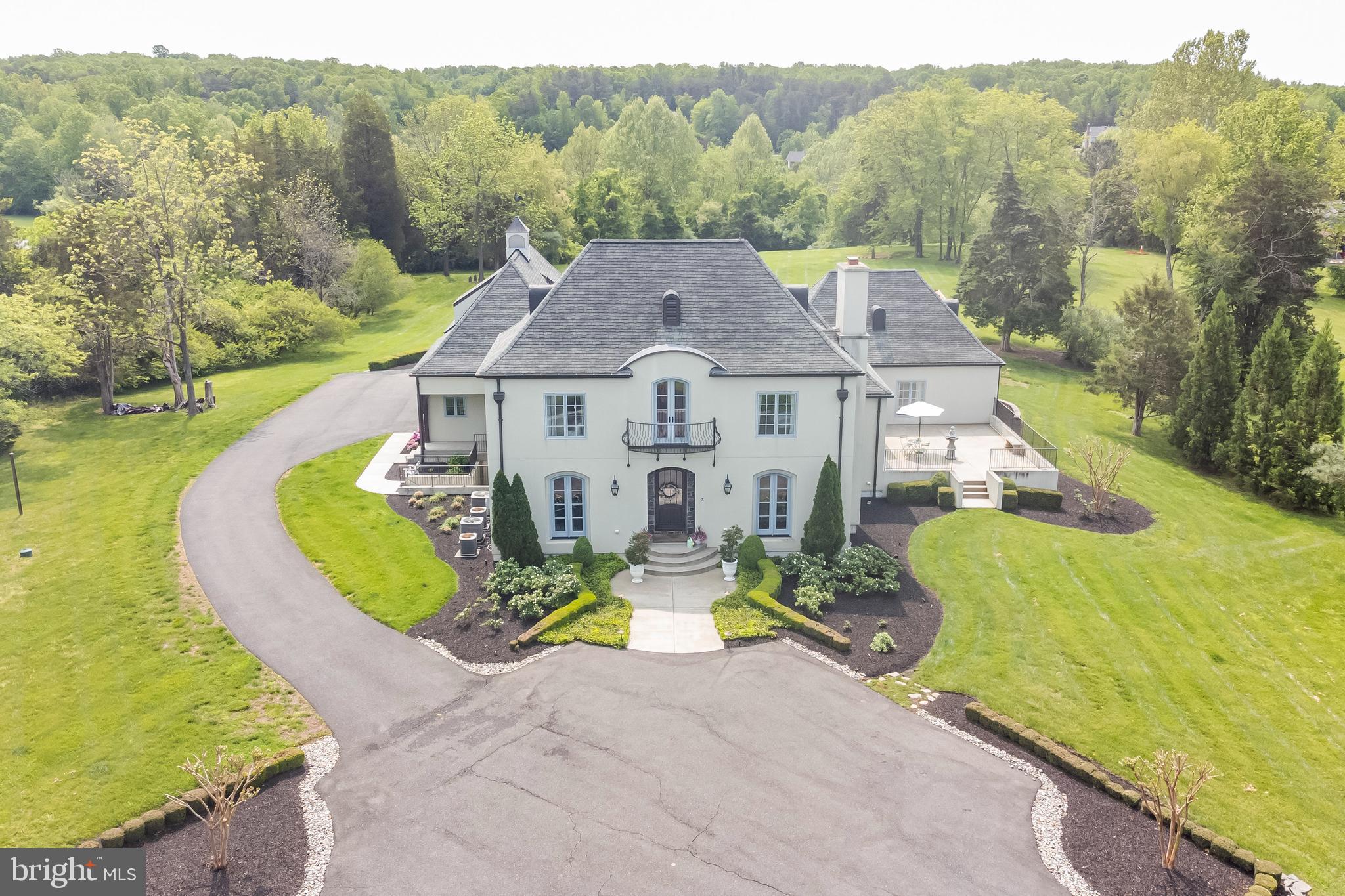 SEVEN LAKES - Residential