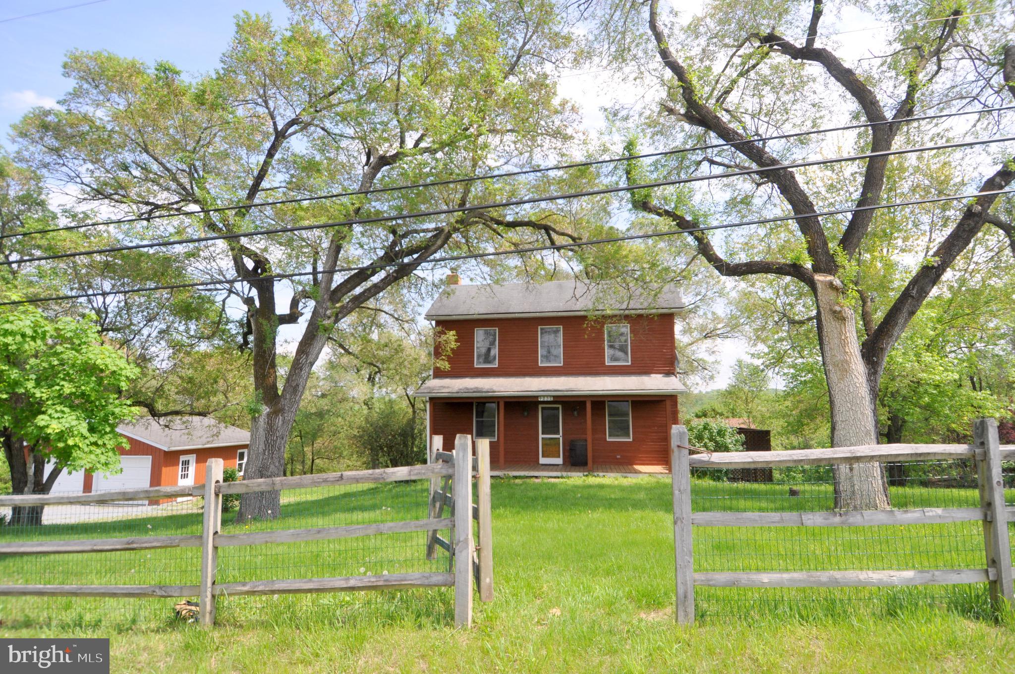 Very Nice farm house in a convenient location.  Modern appliances, central air, laundry, and hardwood floors are nice features.  A nice big yard and deck are also nice pluses.  Home is fully furnished. Tenant is responsible for all utilities including: Electric,  Trash, Fuel oil, internet, TV, Lawn care, snow removal and water system maintenance.