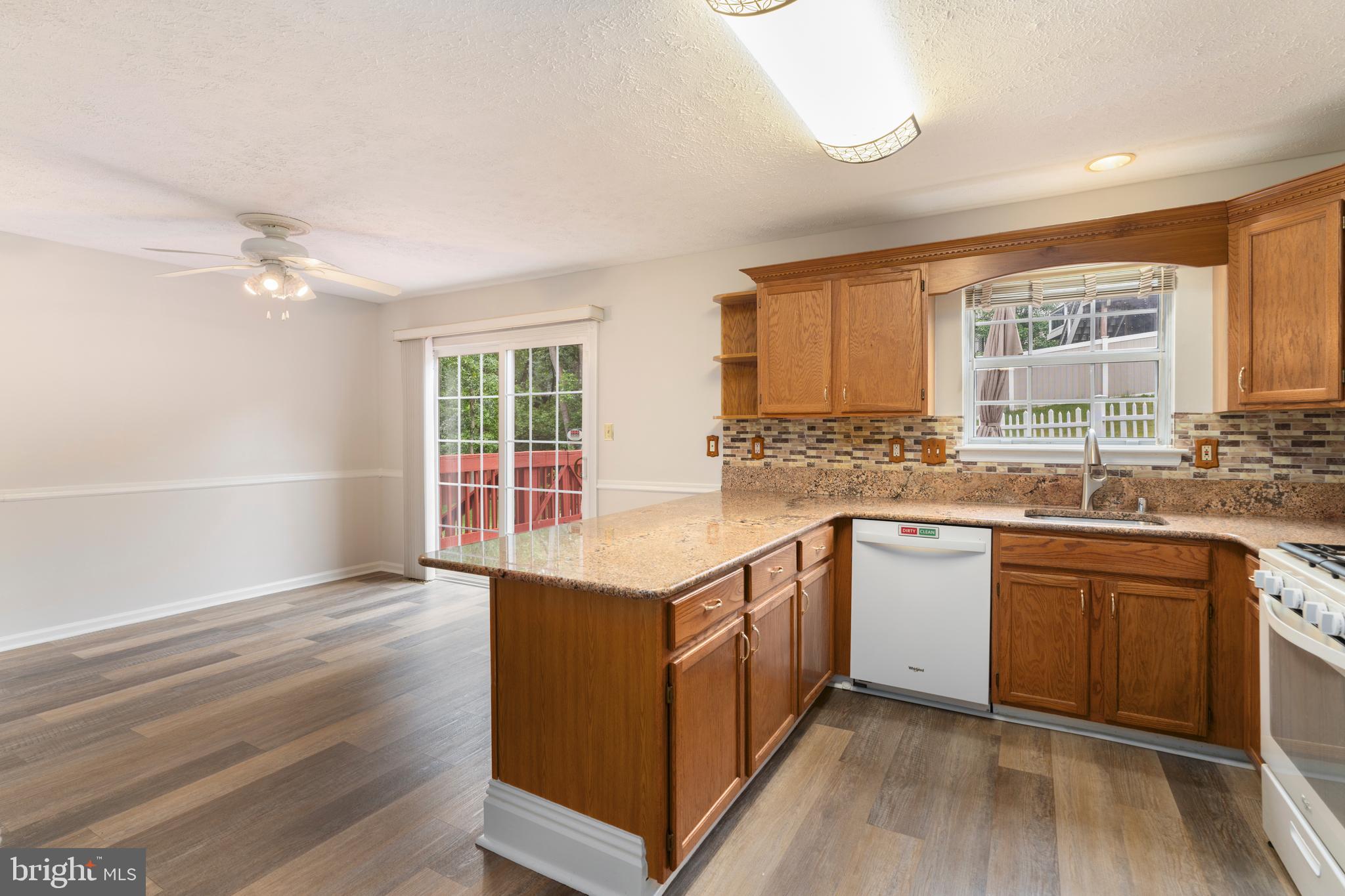 BELNECK SQUARE - Residential