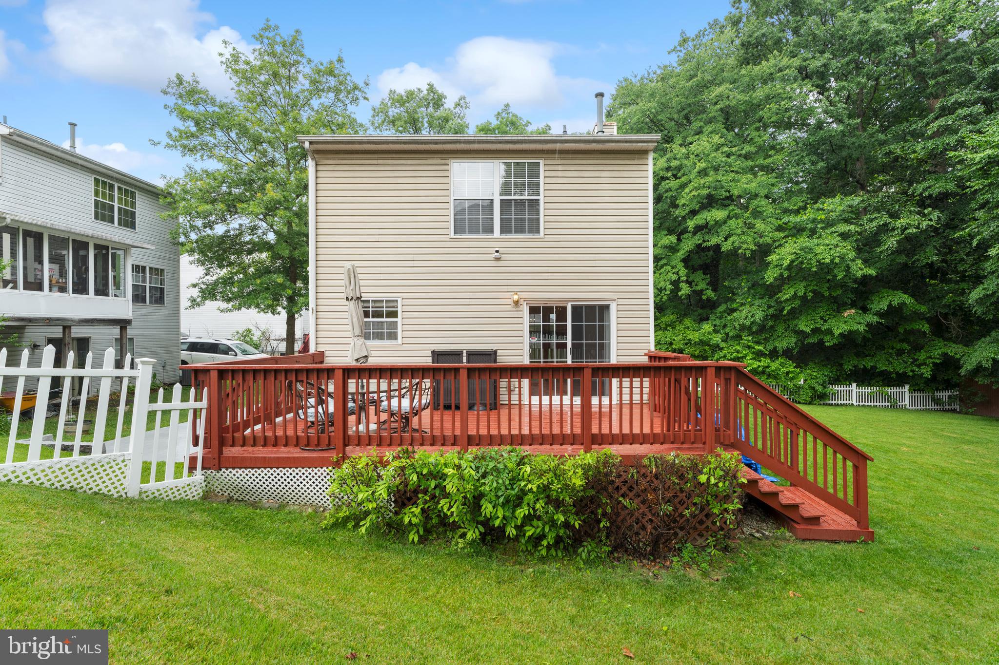 BELNECK SQUARE - Residential