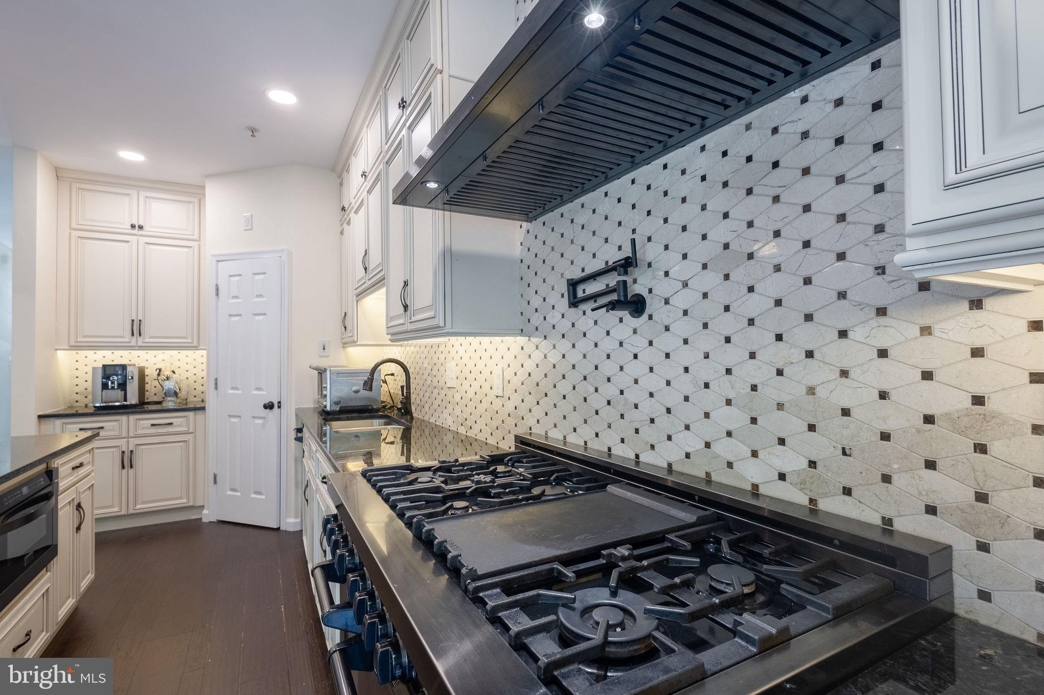 ASHBY PLACE - Residential