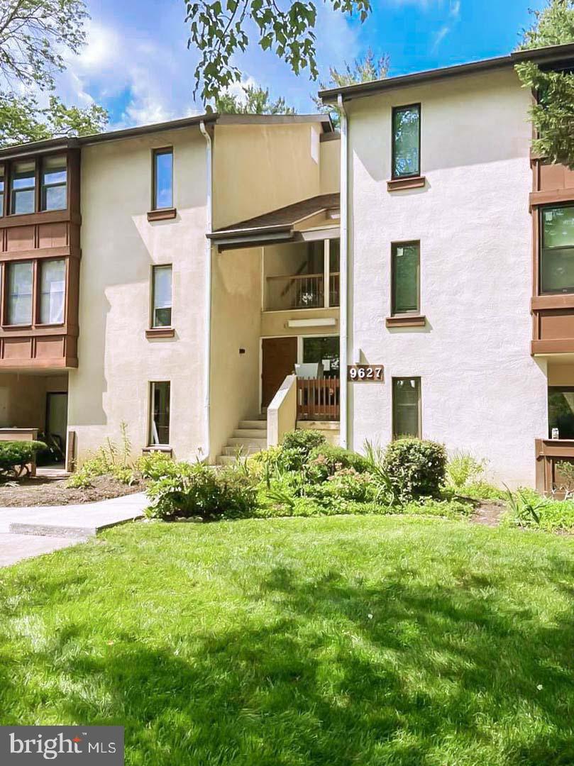 VOM VILLAGE CENTER - Residential