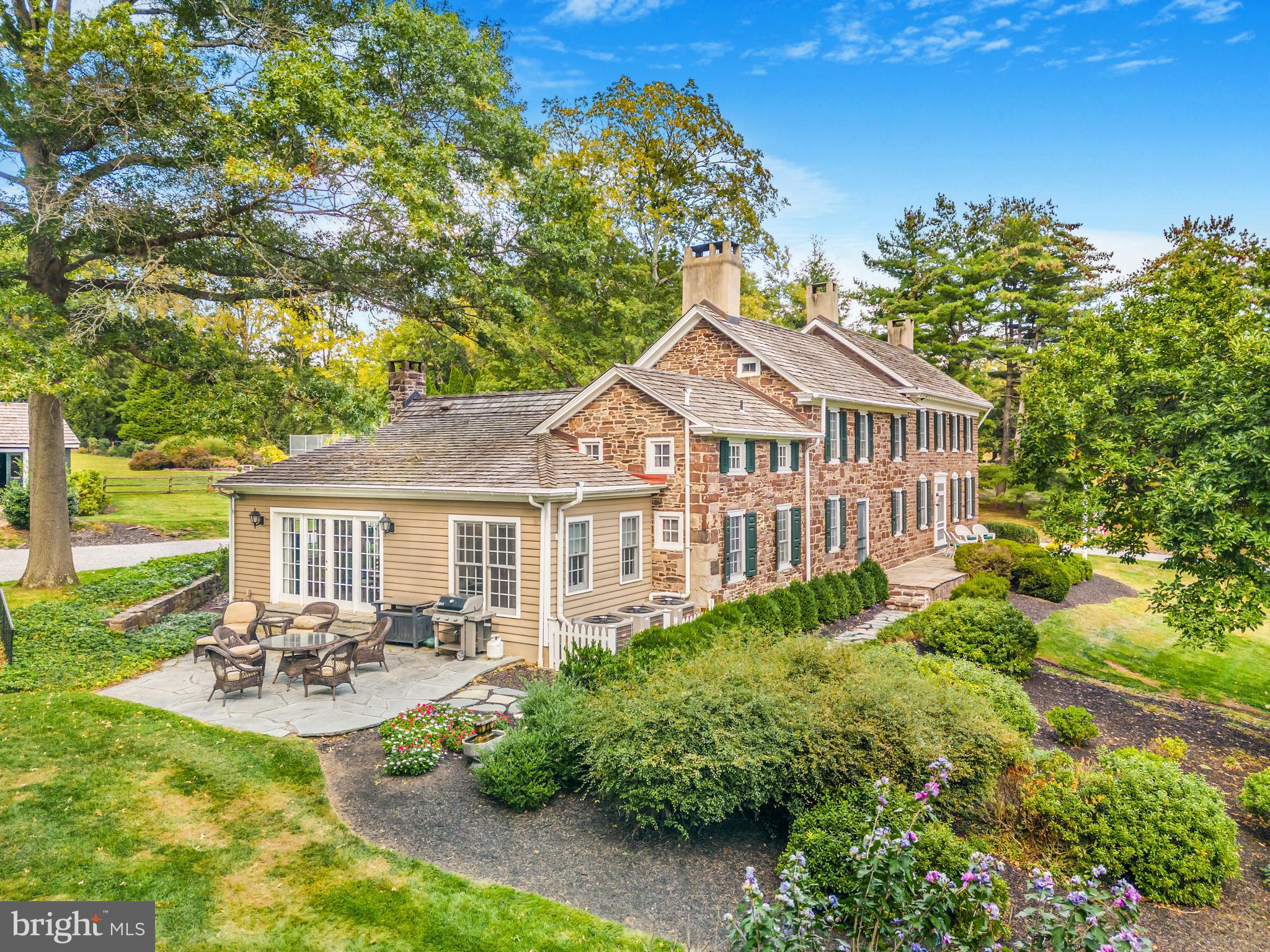 WASHINGTON CROSSING - Residential