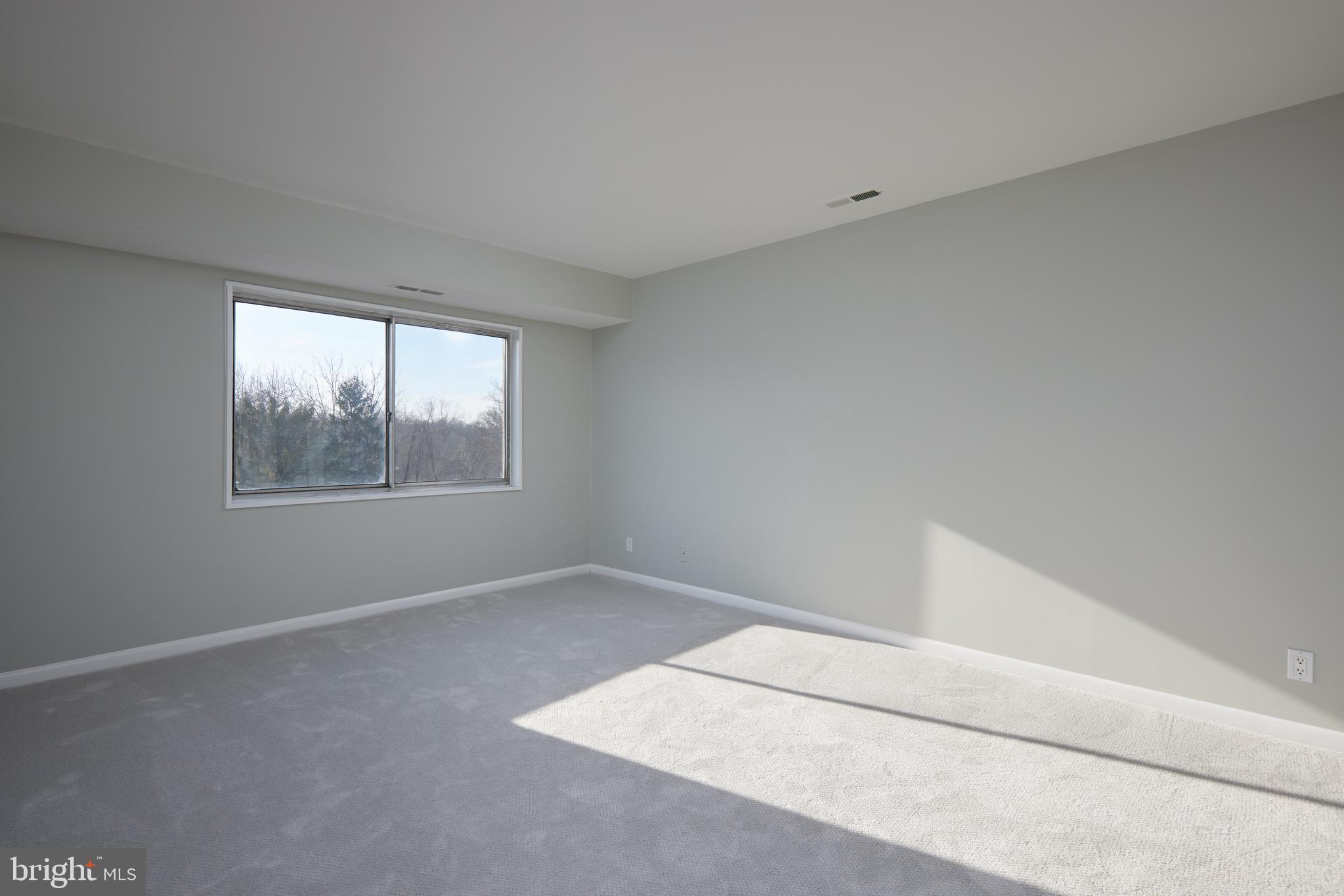 SILVER SPRING - Residential