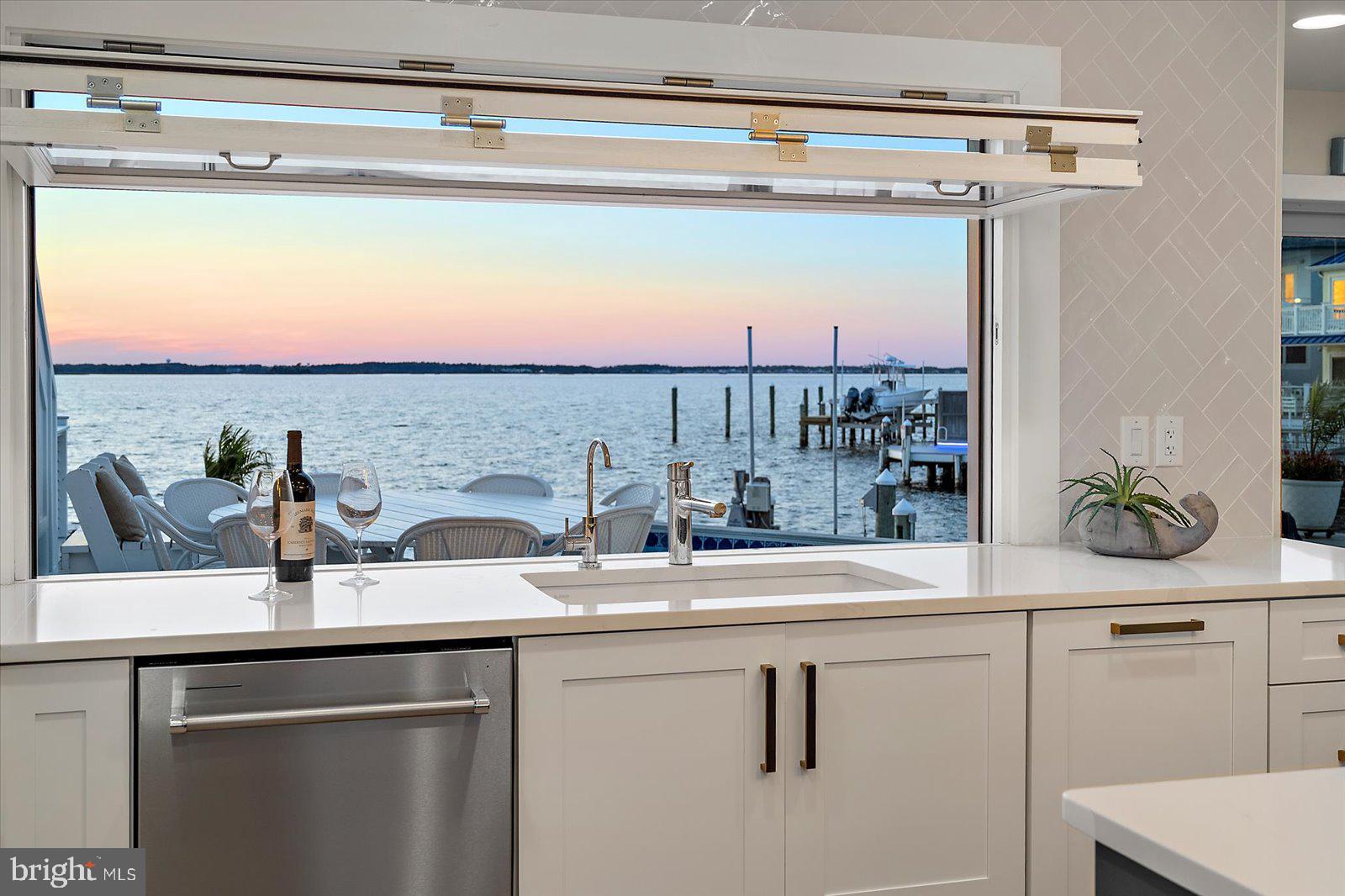 HERON HARBOUR - Residential
