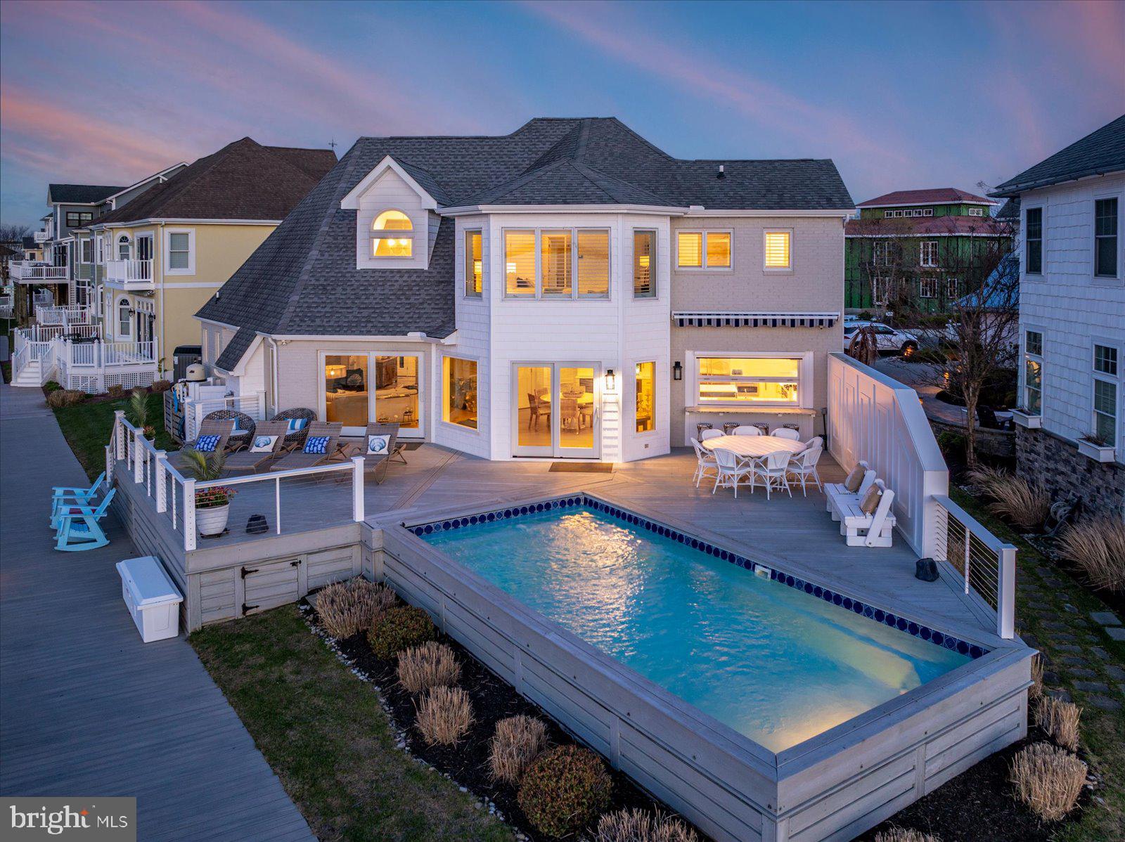 HERON HARBOUR - Residential