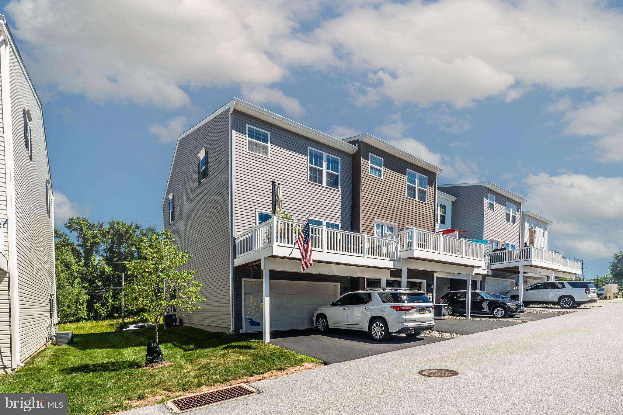 FILLMORE VILLAGE - Residential