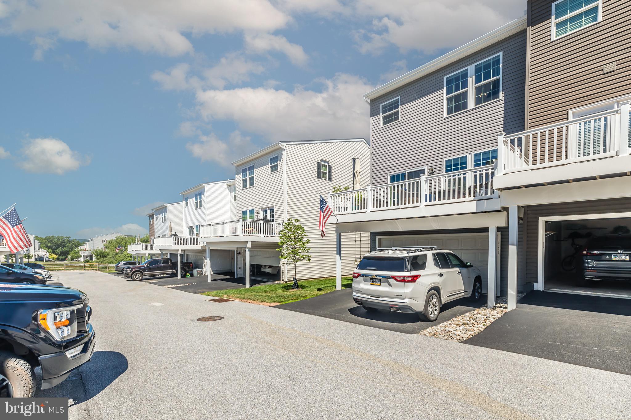 FILLMORE VILLAGE - Residential