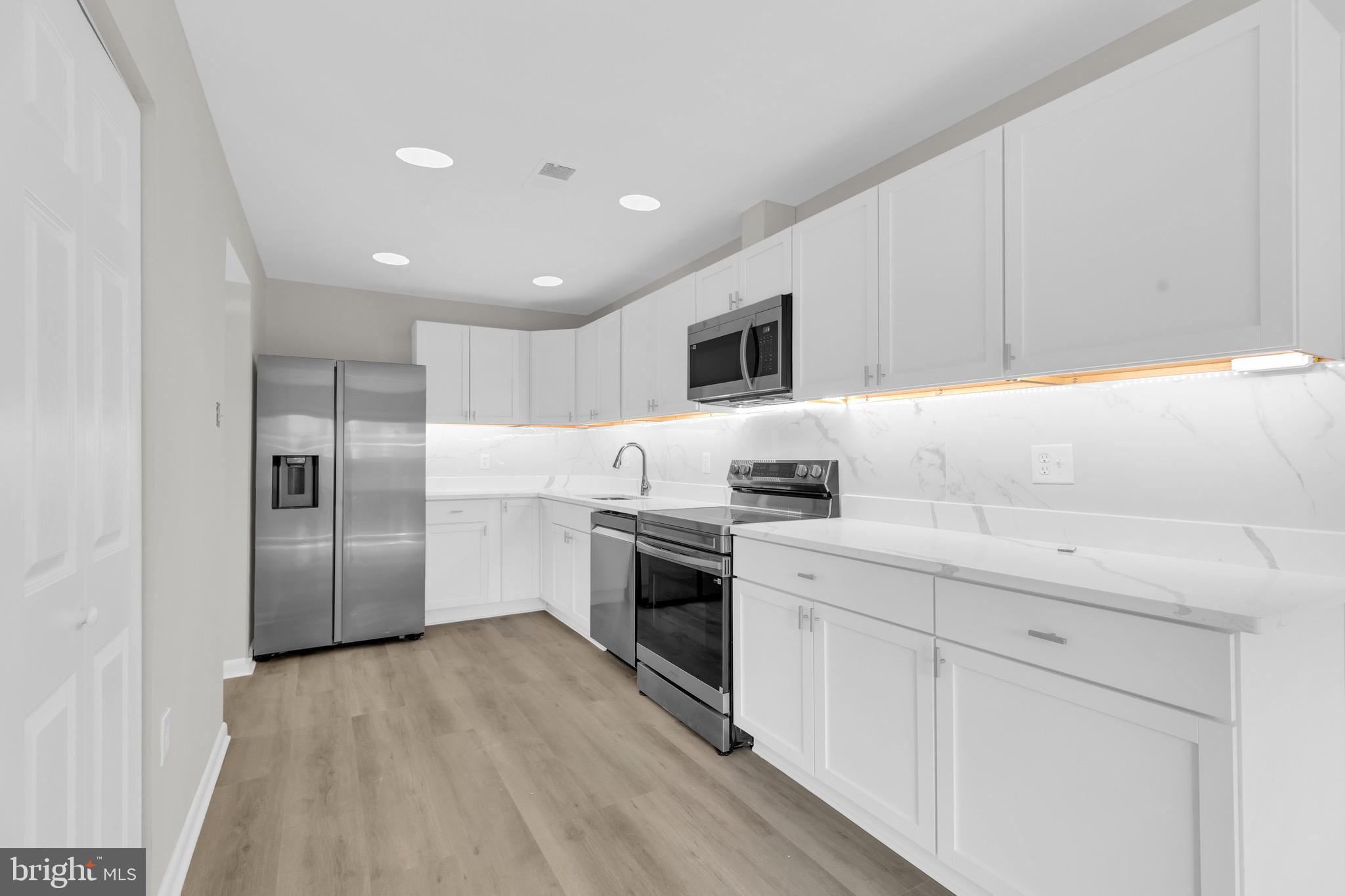 BURKE CENTRE - Residential