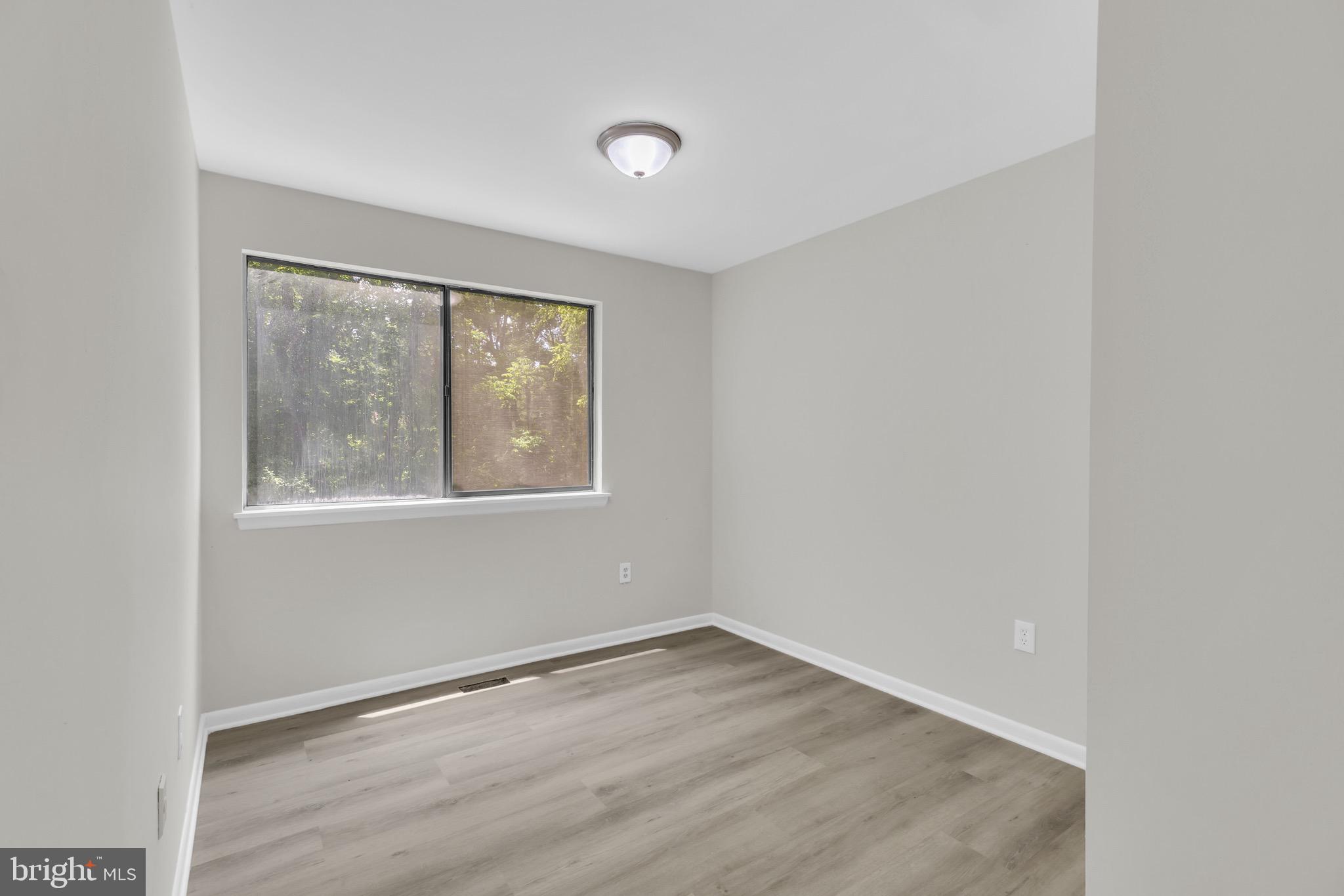 BURKE CENTRE - Residential