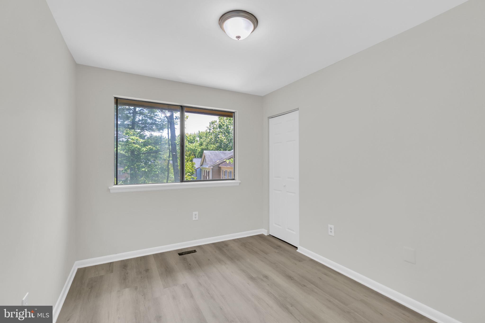 BURKE CENTRE - Residential