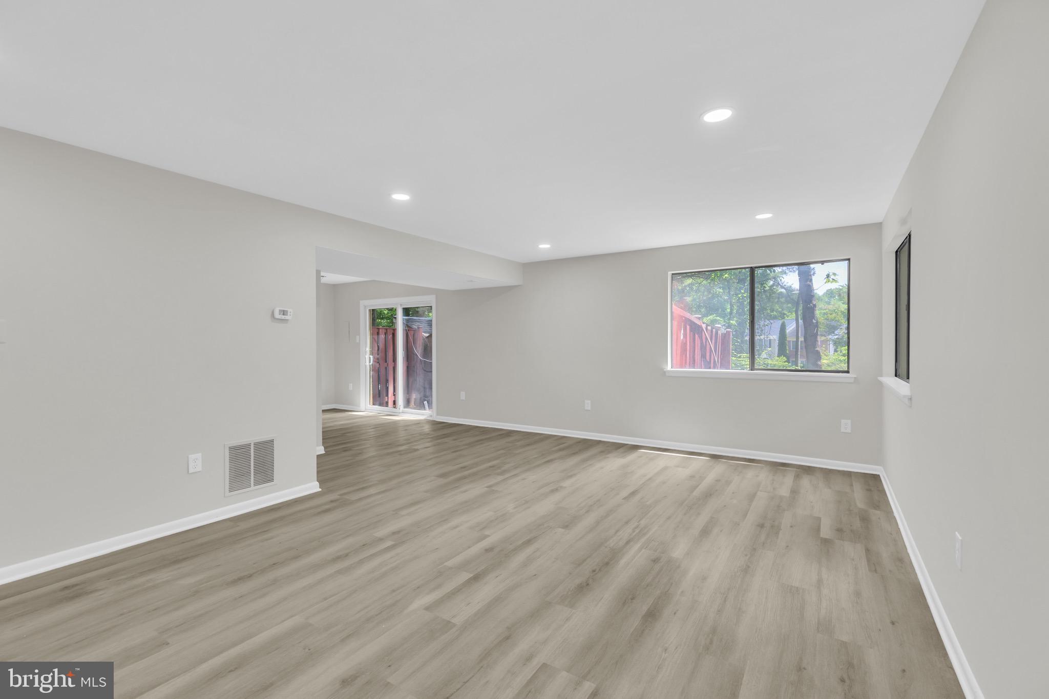 BURKE CENTRE - Residential