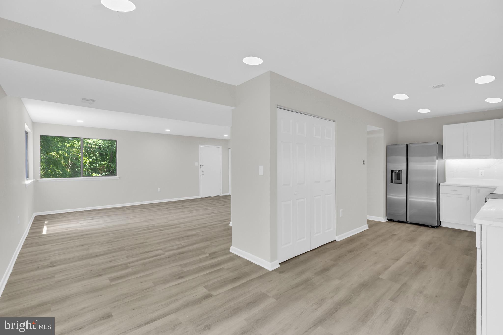 BURKE CENTRE - Residential