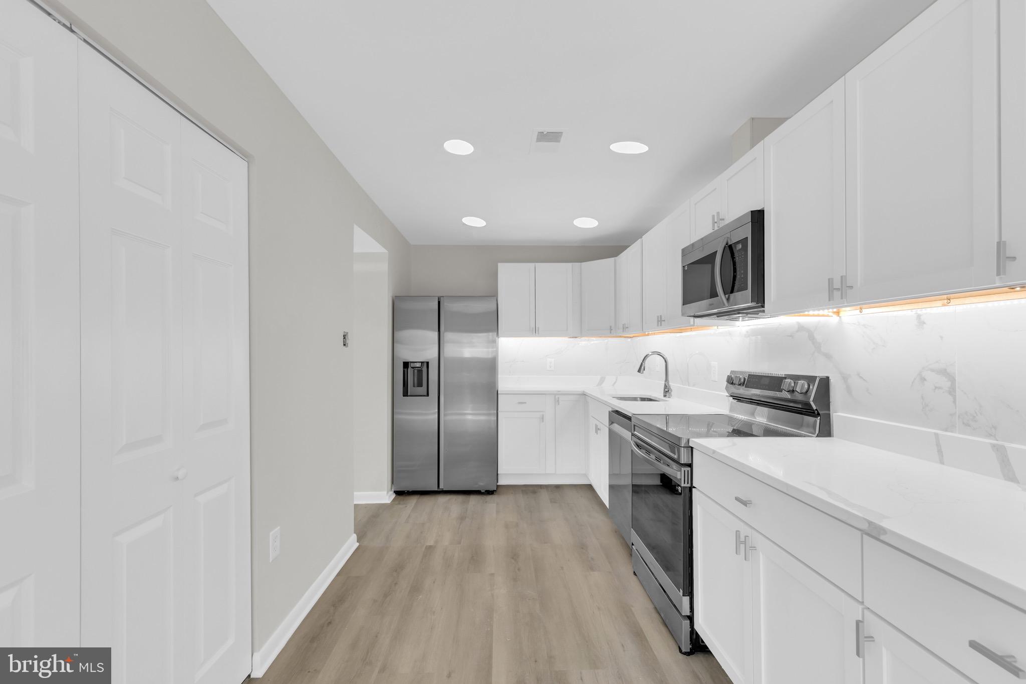BURKE CENTRE - Residential