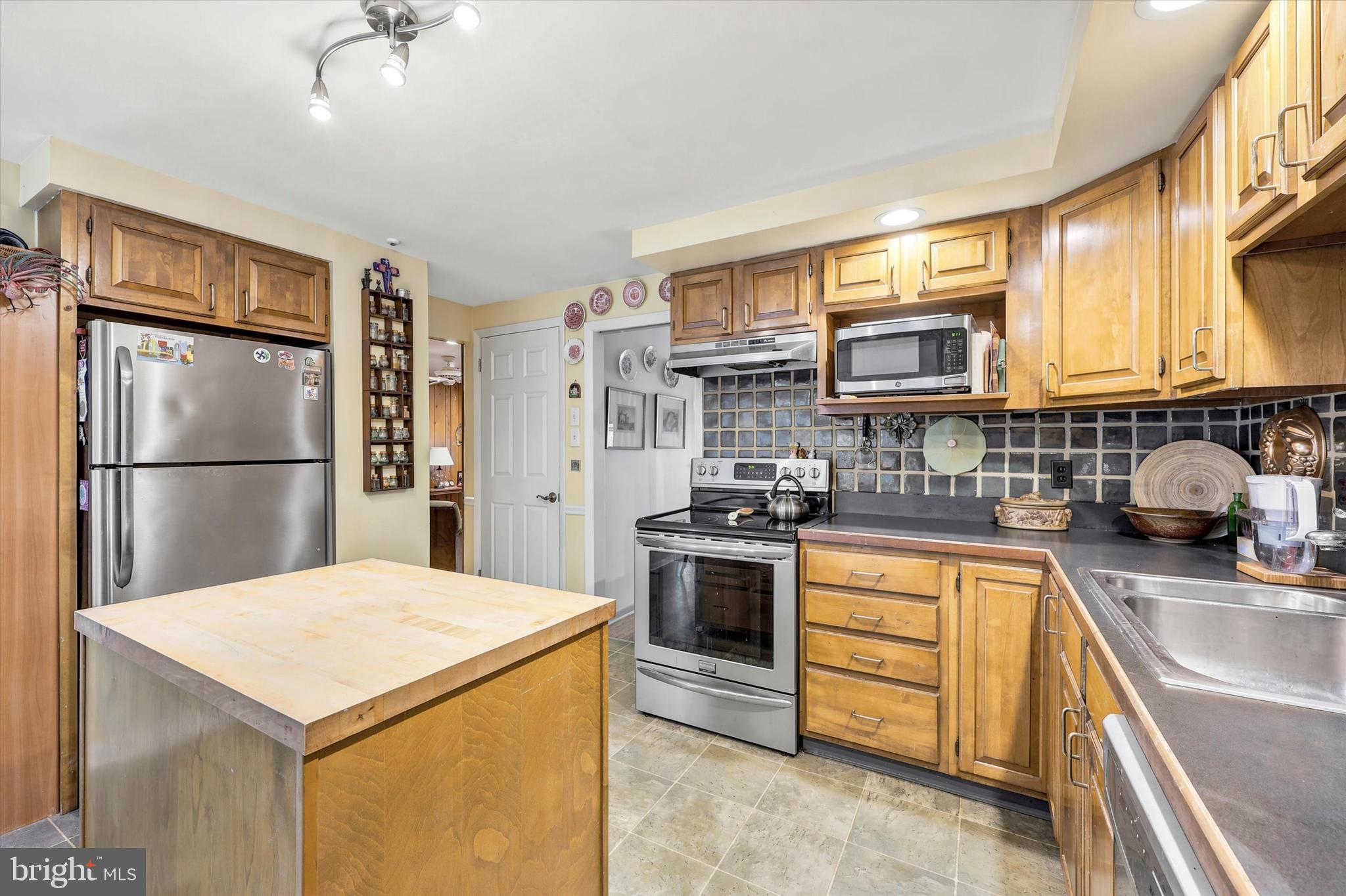 BUCKRIDGE FARMS - Residential