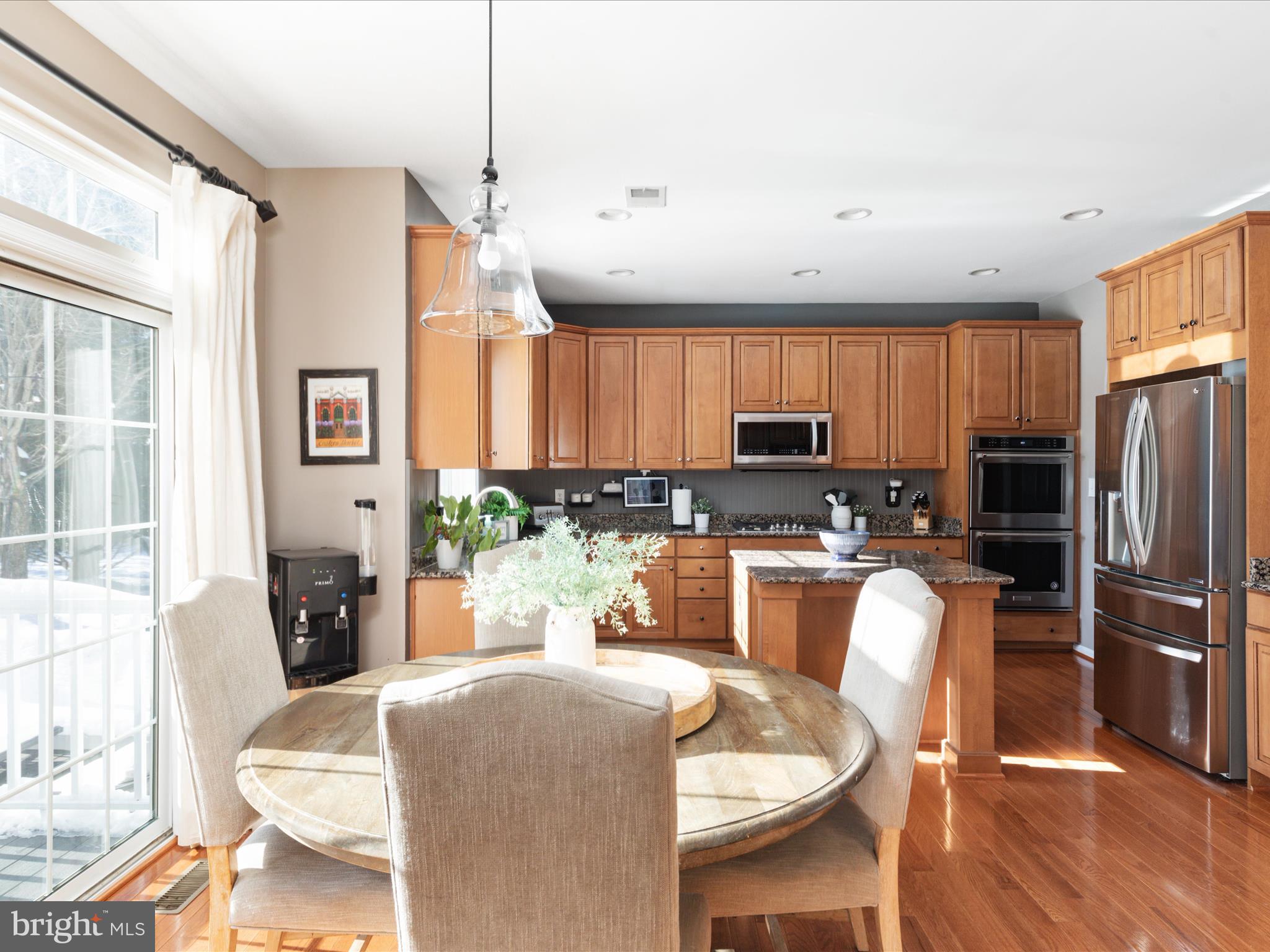 NEW DOMINION HUNT ESTATE - Residential