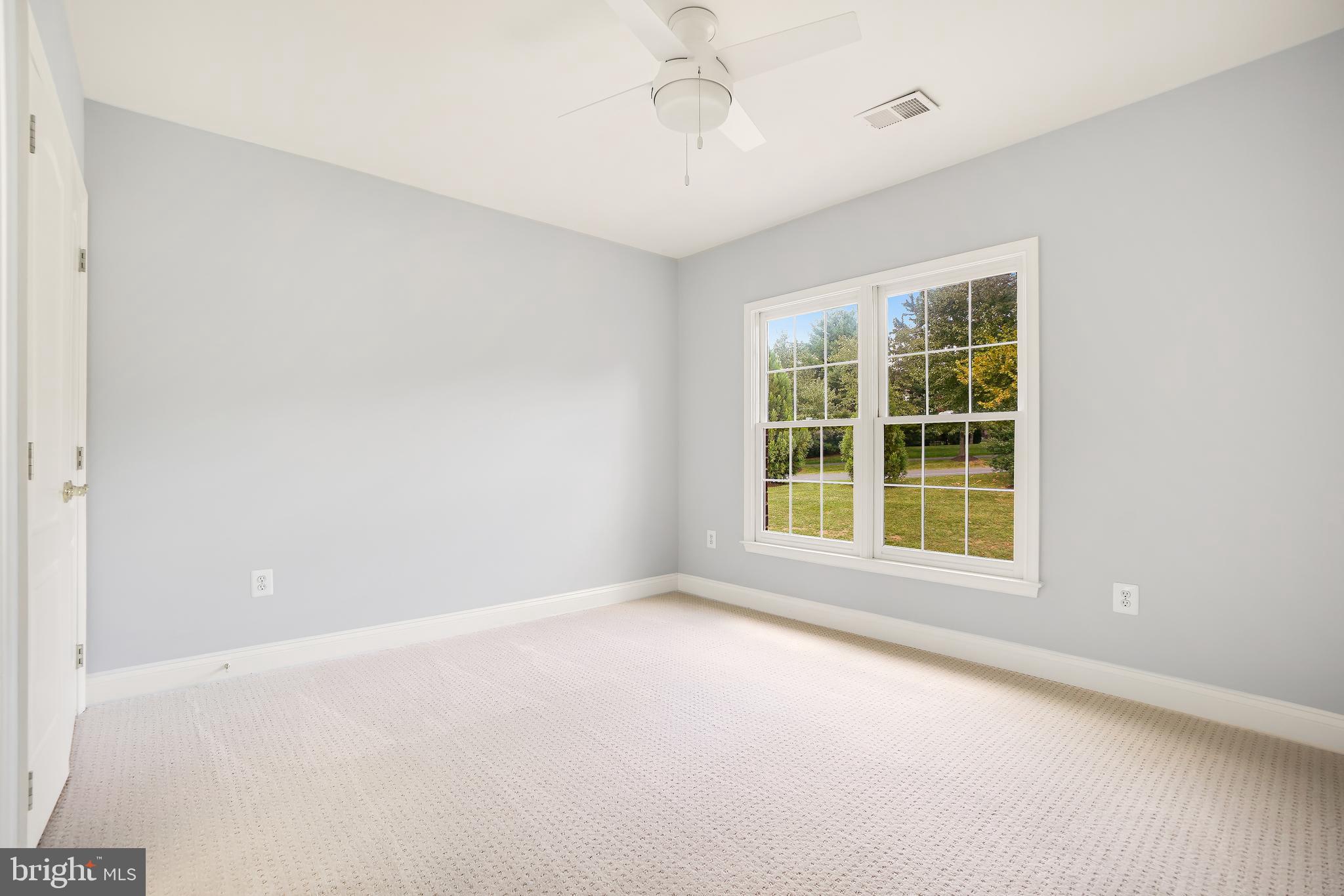 RIVER CREEK - Residential