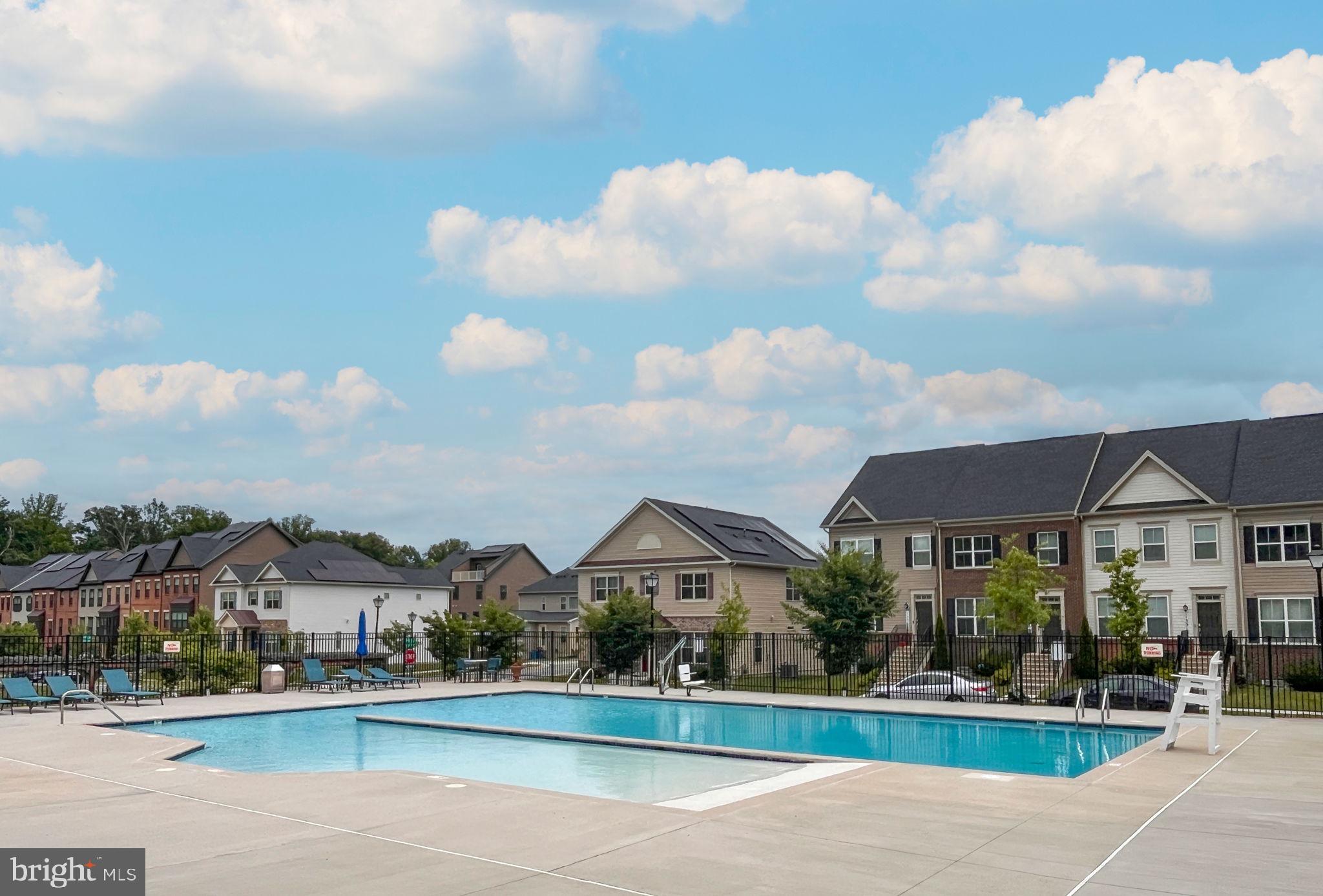 CLARKSBURG SQUARE - Residential