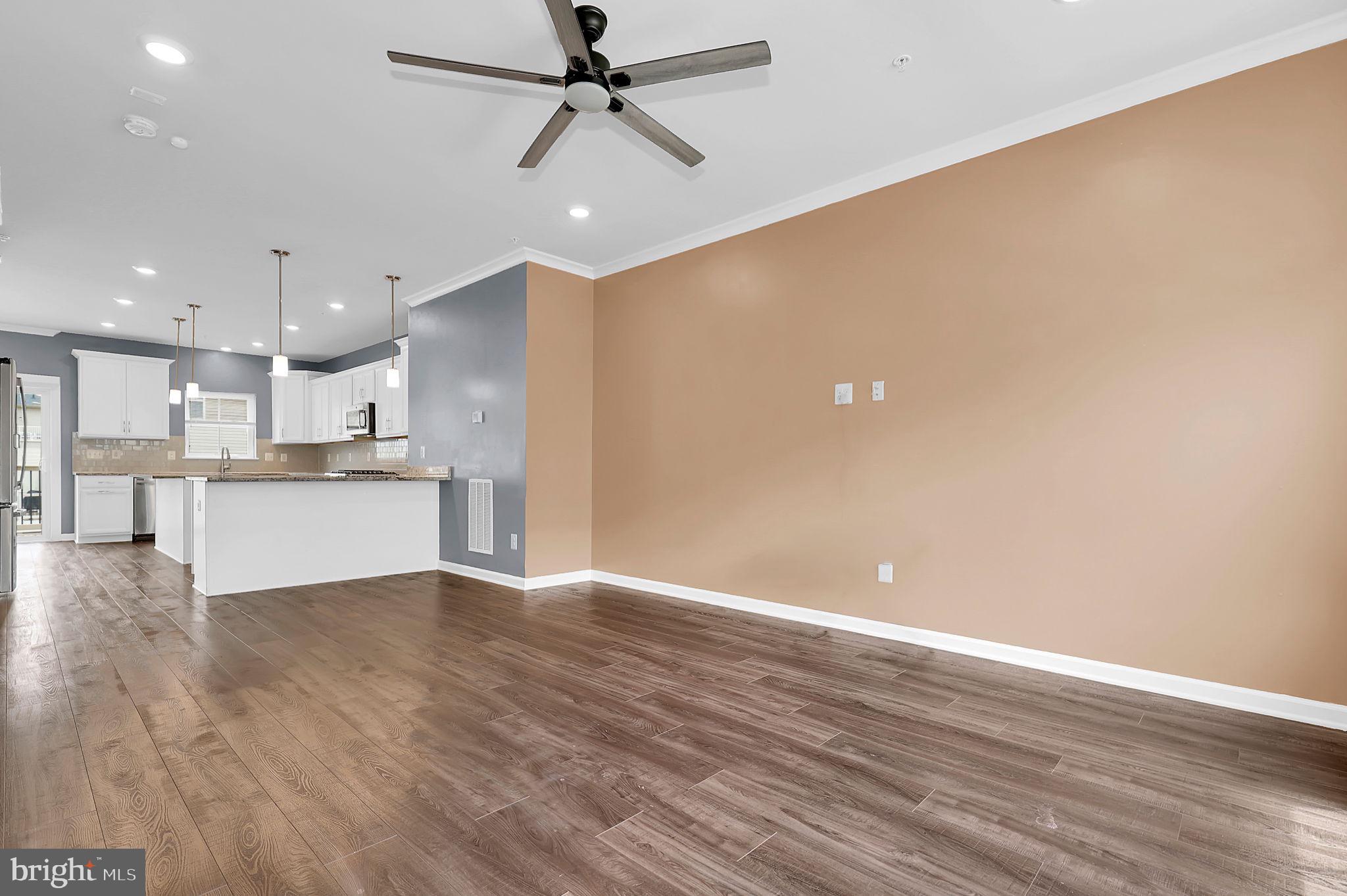 CLARKSBURG SQUARE - Residential