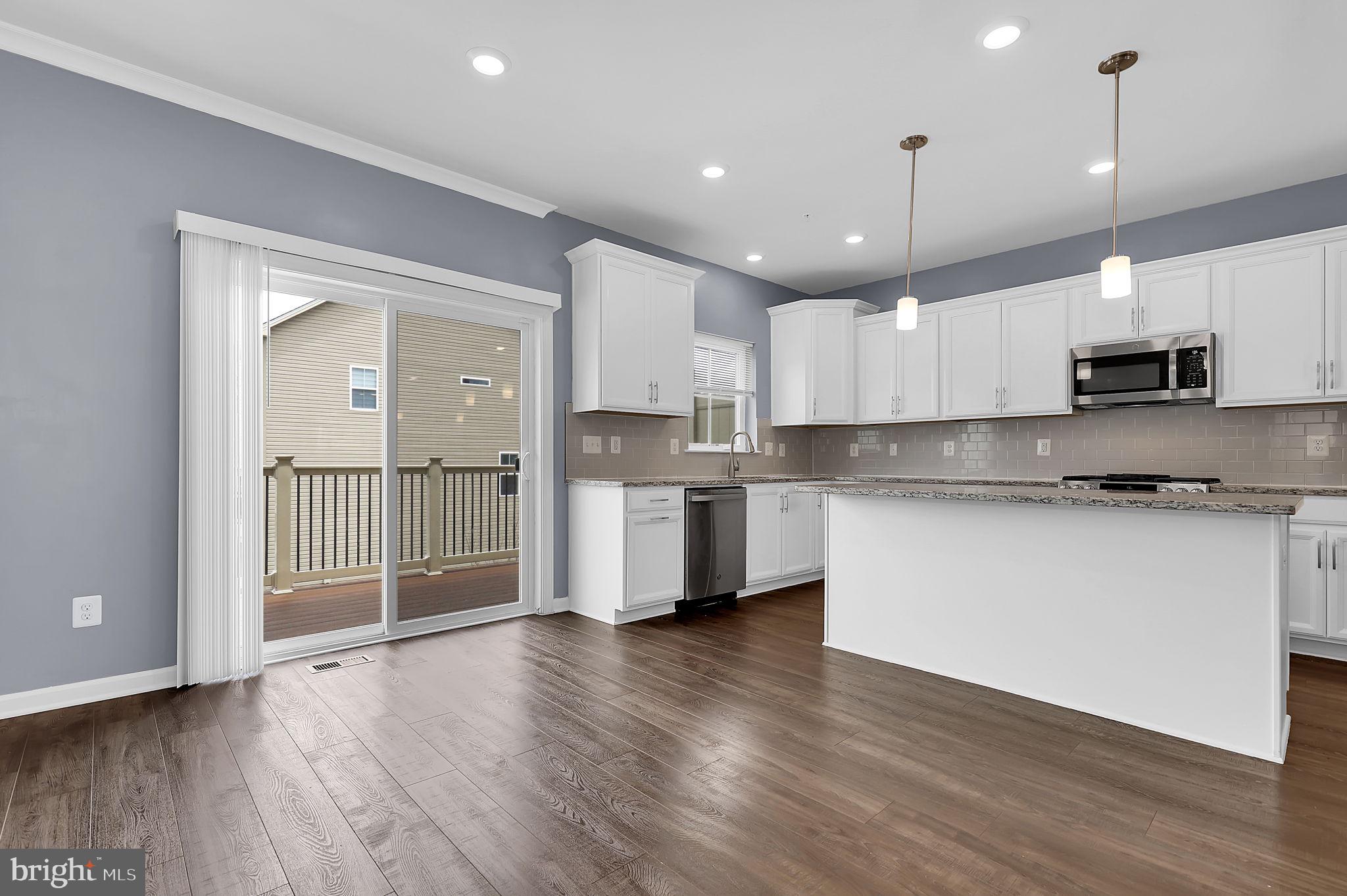 CLARKSBURG SQUARE - Residential