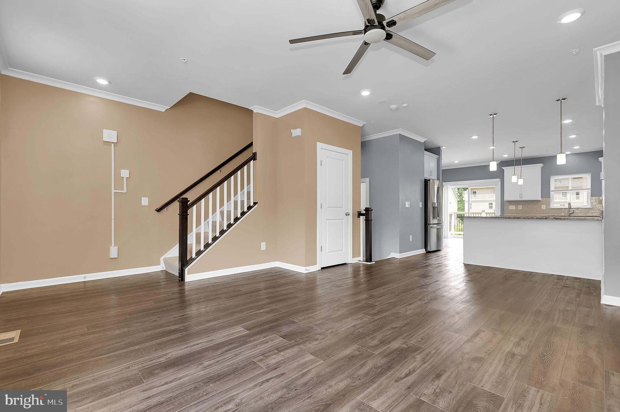 CLARKSBURG SQUARE - Residential