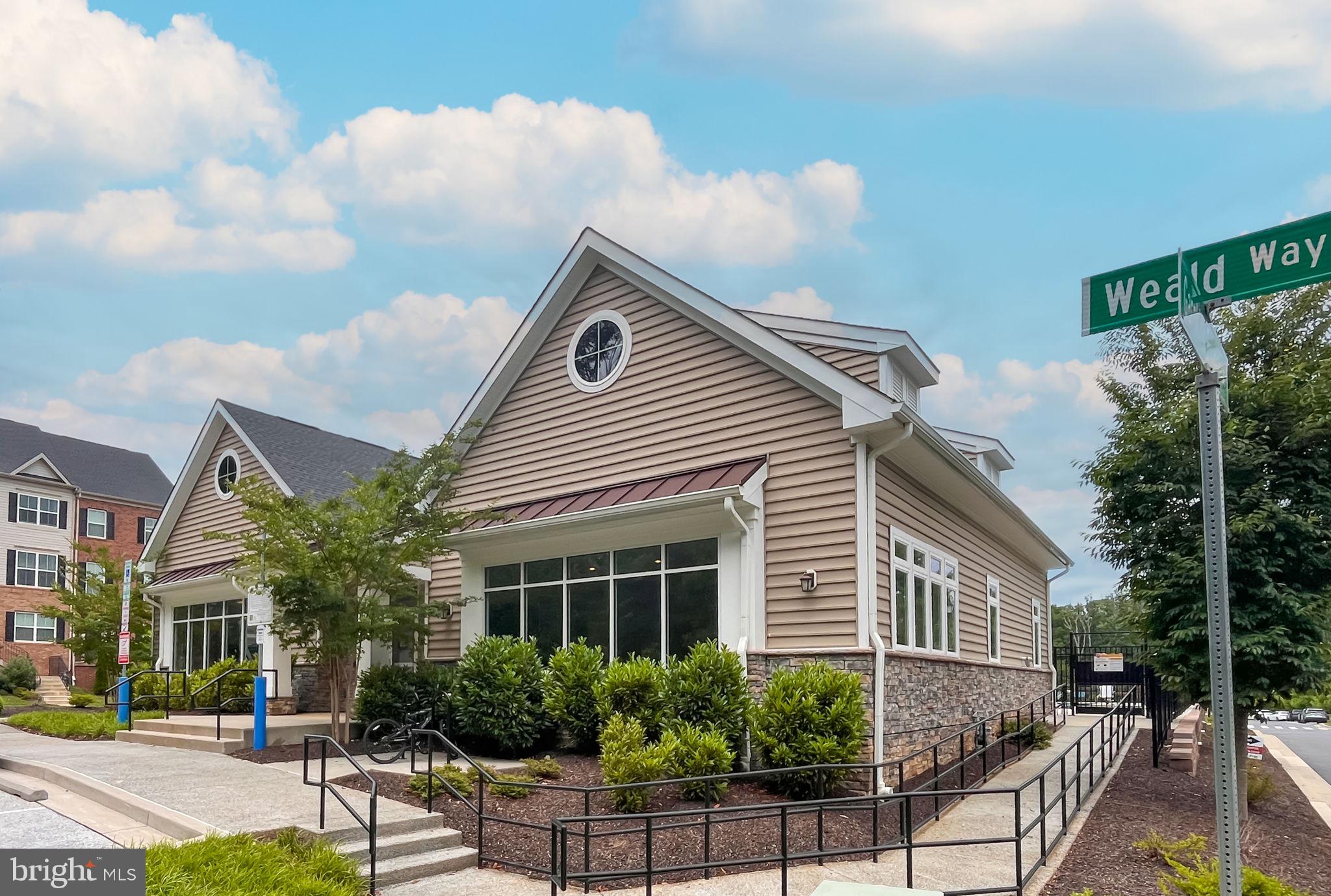 CLARKSBURG SQUARE - Residential