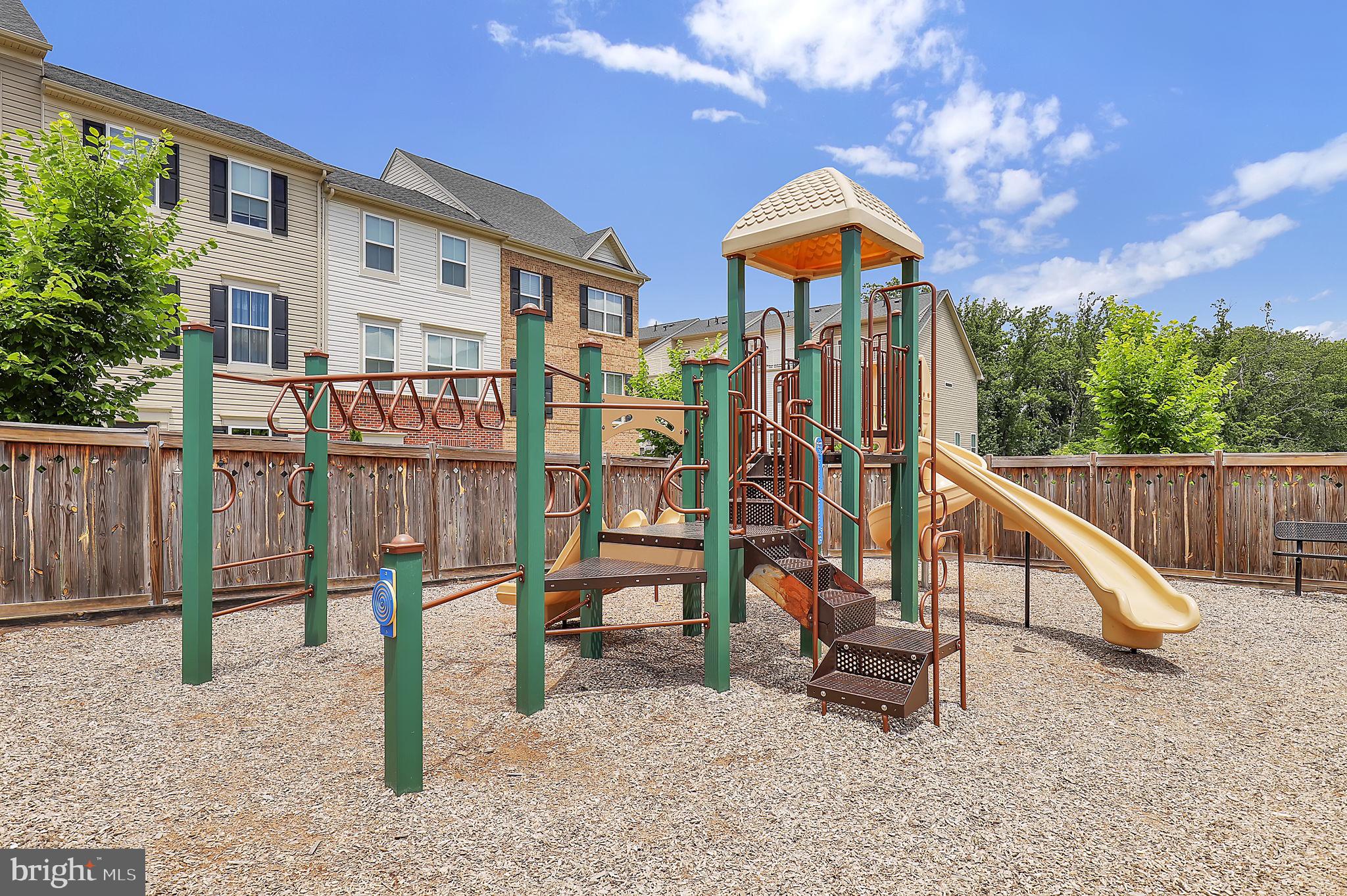 CLARKSBURG SQUARE - Residential