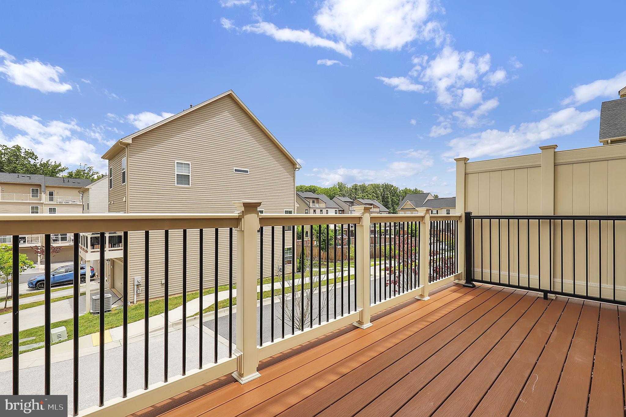 CLARKSBURG SQUARE - Residential