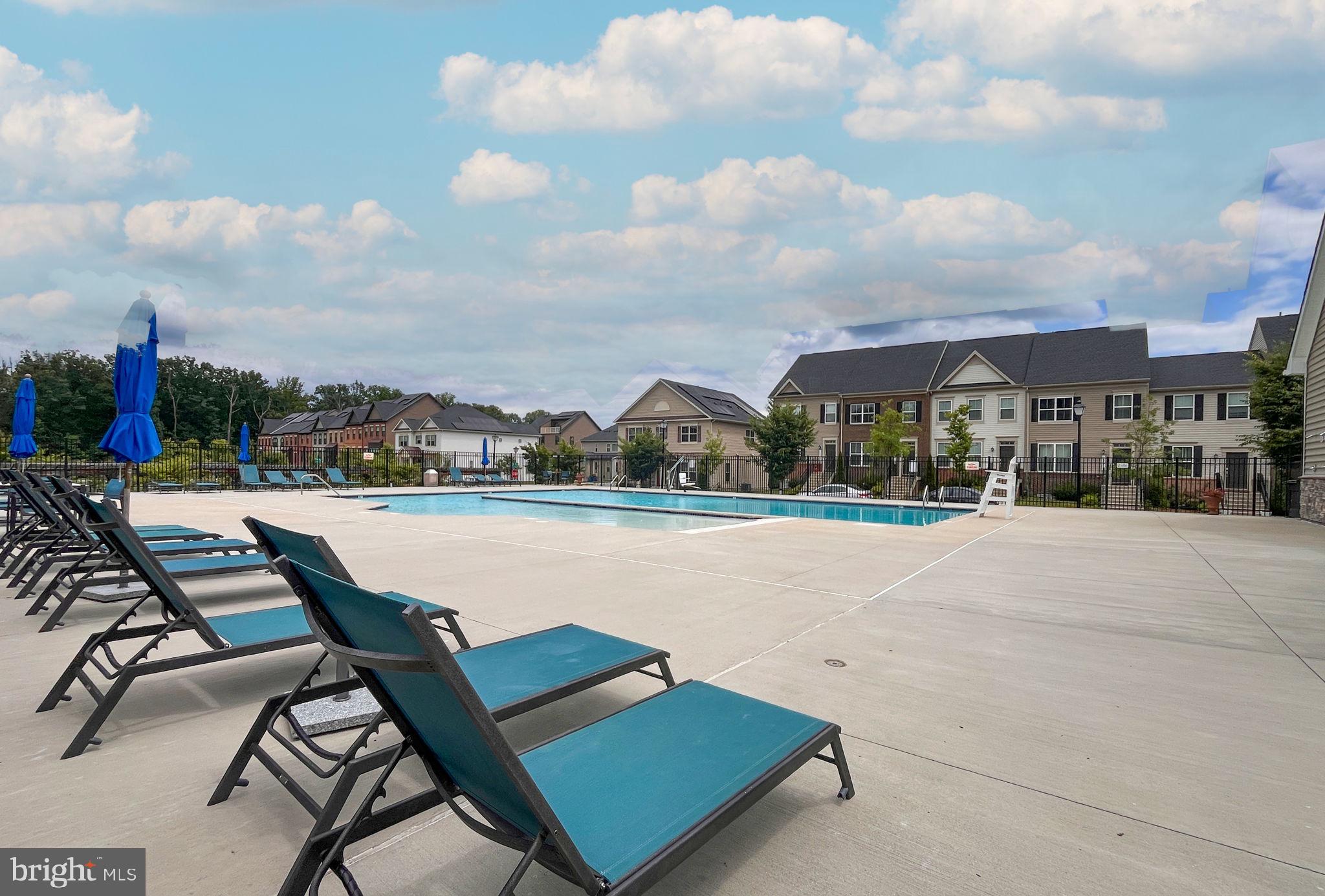 CLARKSBURG SQUARE - Residential