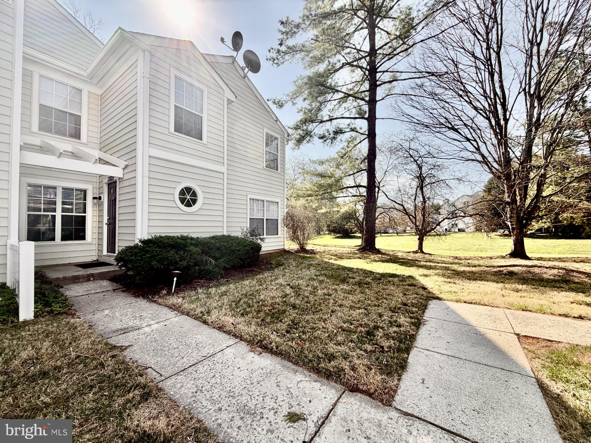 MANCHESTER FARM - Residential Lease