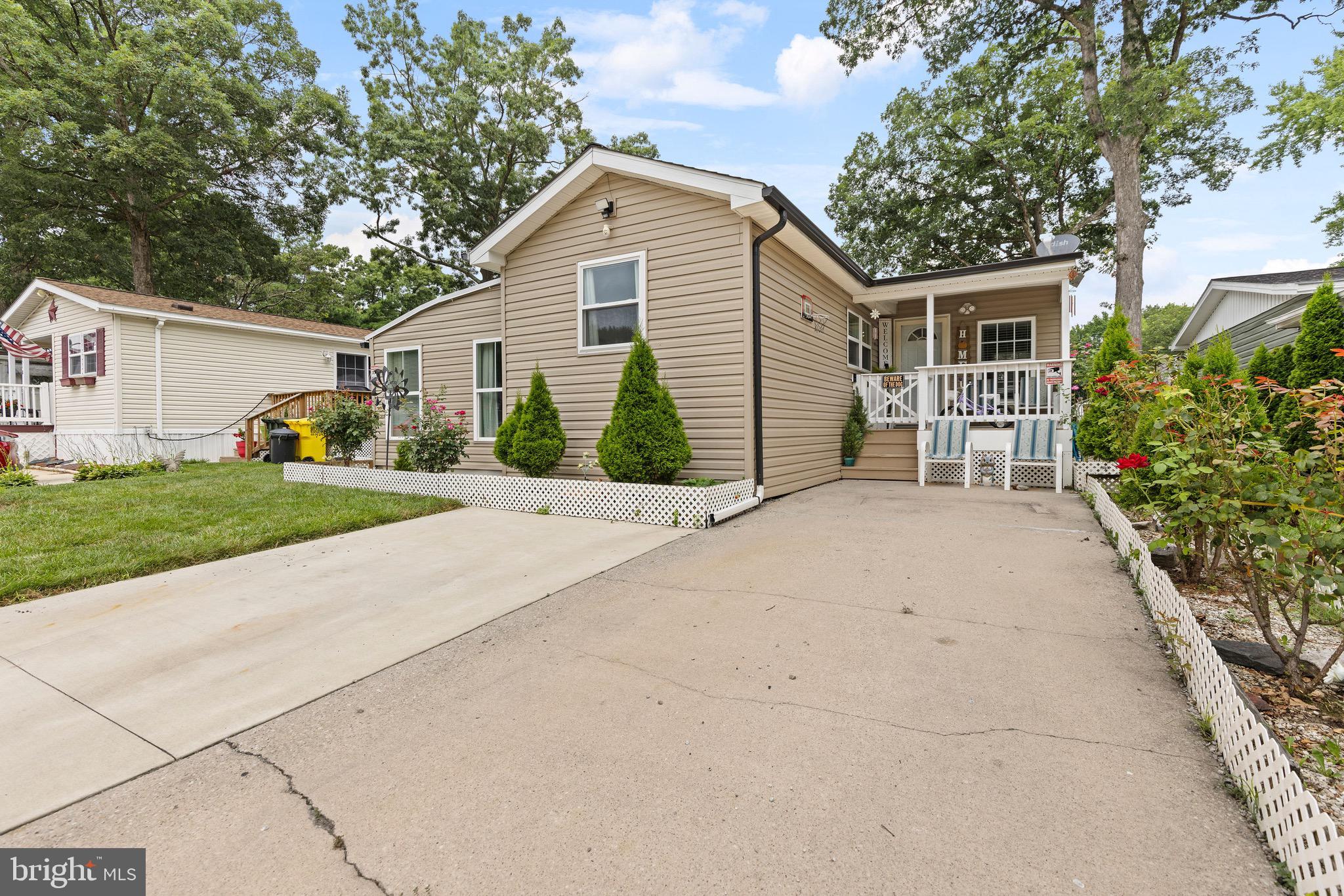 BOWLEYS QUARTERS - Residential